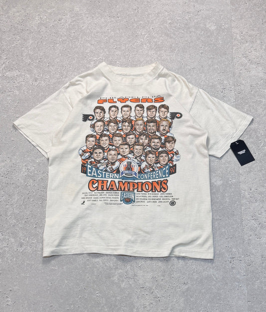 Vintage 1997 Philadelphia Flyers Stanley Cup NHL Characture Tee (L)