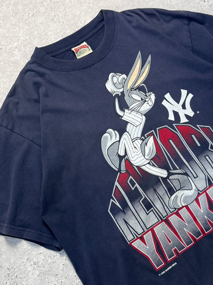 Vintage 1995 New York Yankees X Bugs Bunny Looney Tunes Tee (L)