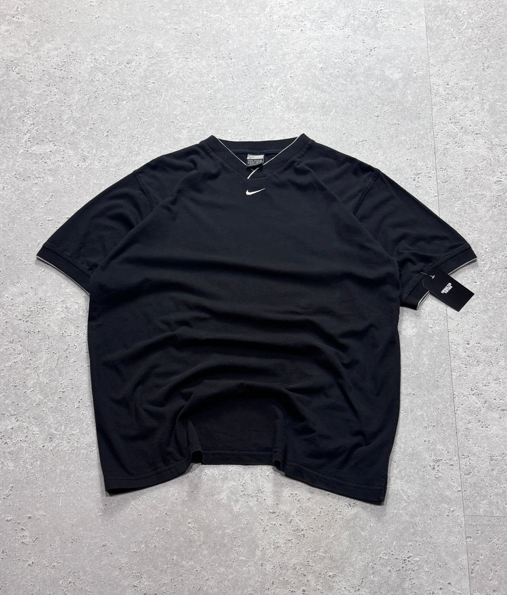 Vintage 2000s Nike Essential Tee (XL)