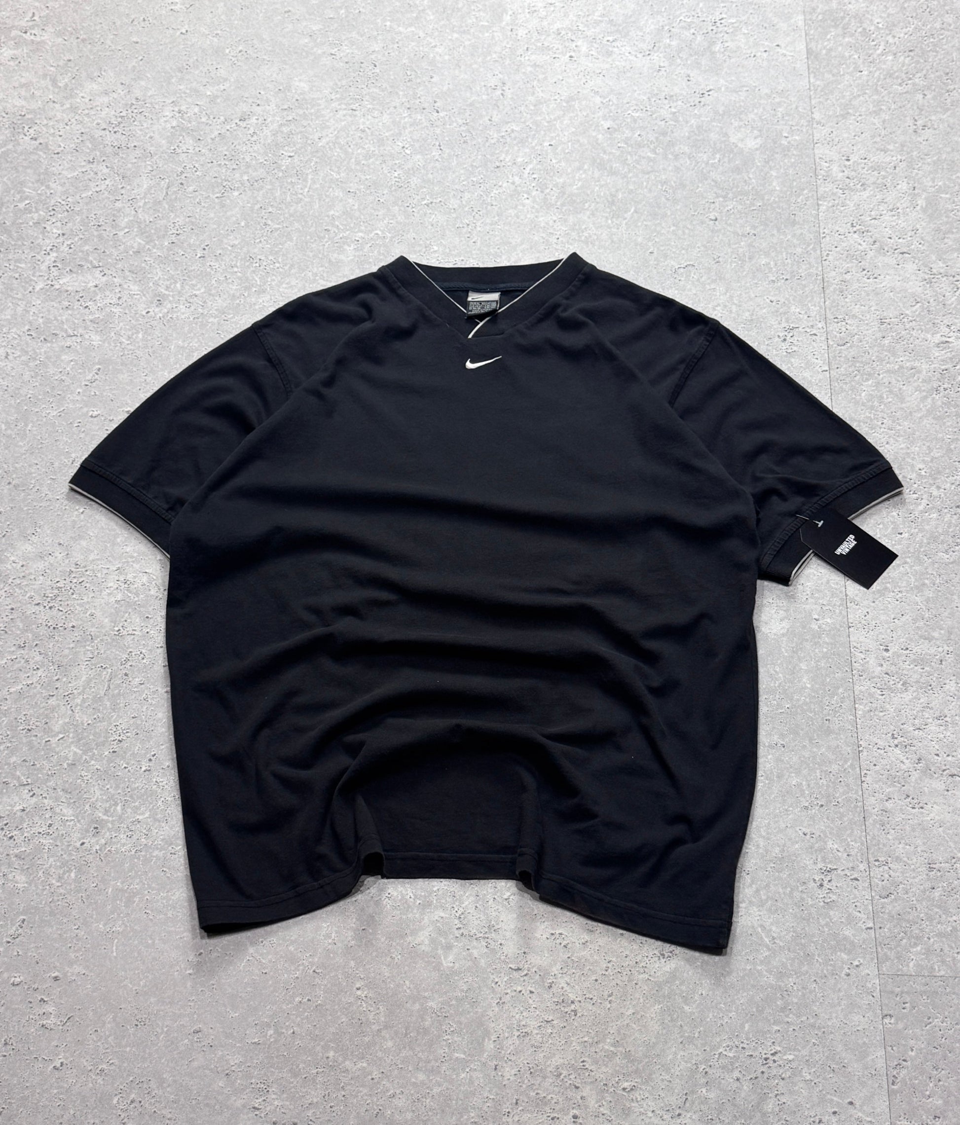 Vintage 2000s Nike Essential Tee (XL)