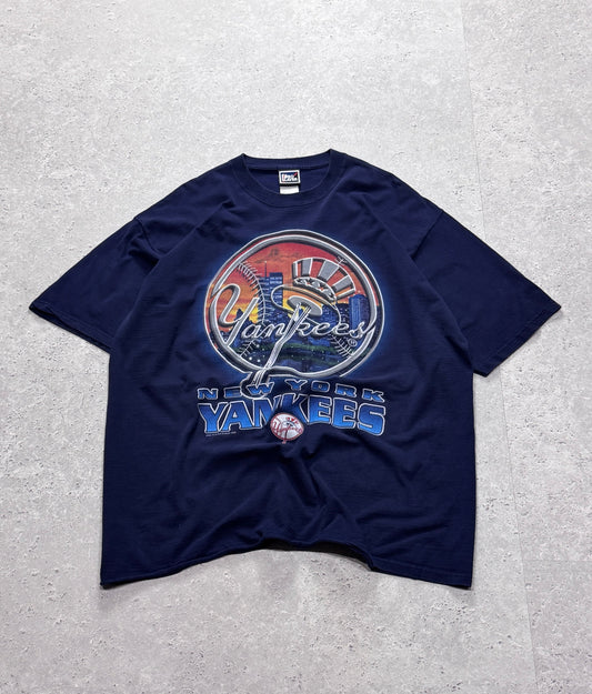 Vintage 90s New York Yankees MLB Tee (2XL)