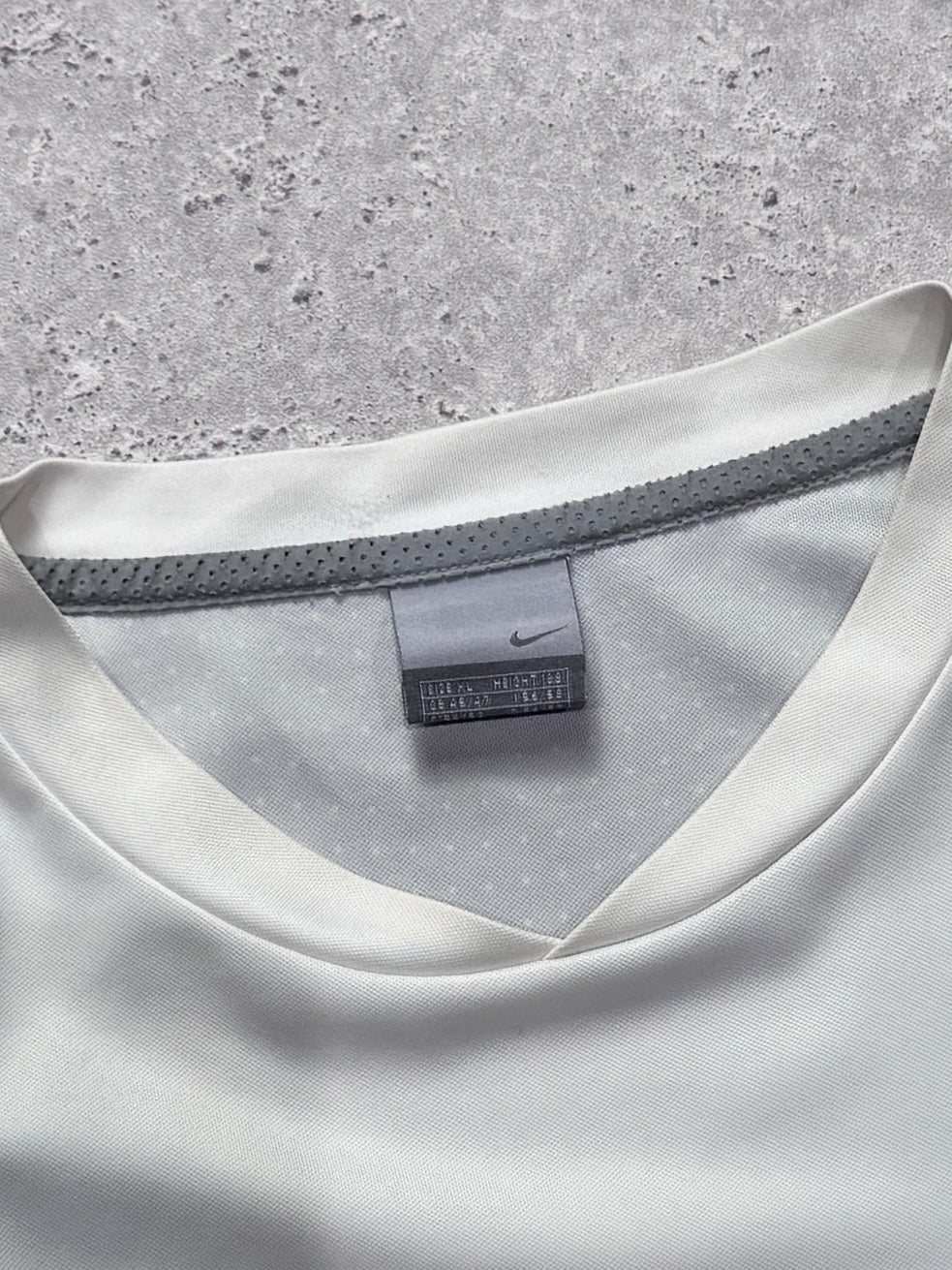 Vintage 2000s Nike Shox Training Tee (L)