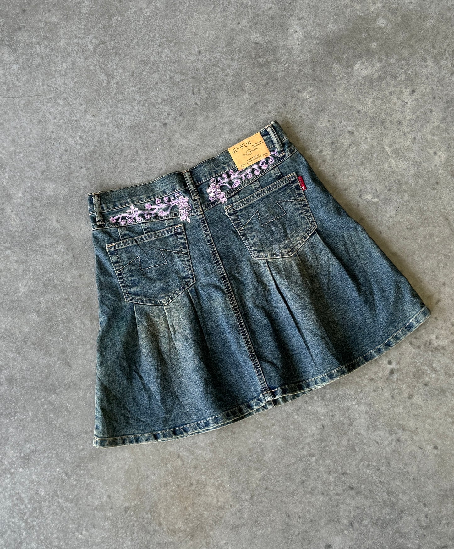 Vintage Denim Embroidered Mini Skirt (M)