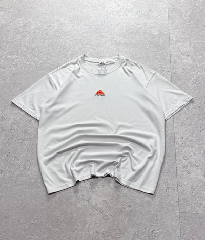 Nike ACG Embroidered Tee (L)
