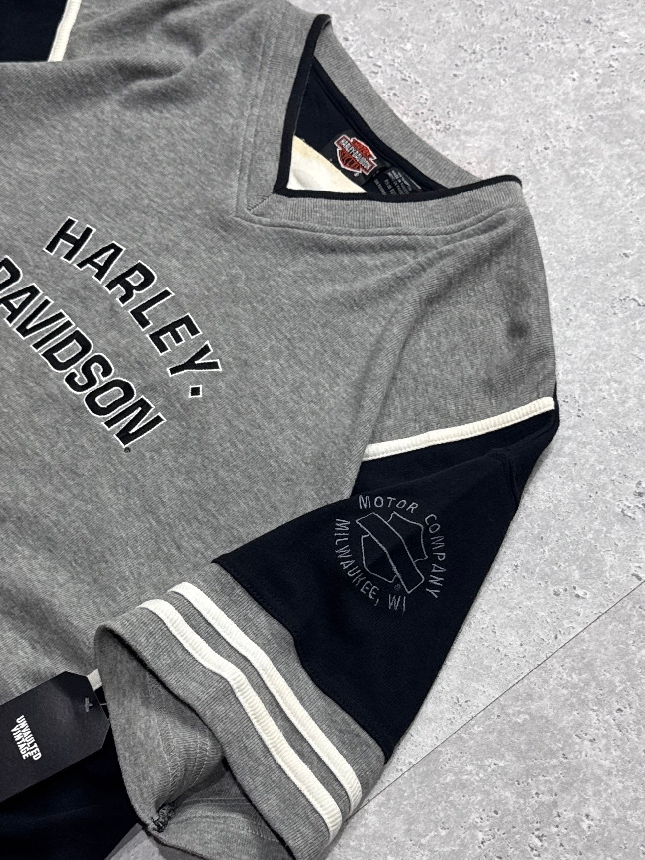 Vintage 2000s Harley Davidson Embroidered Jersey Tee (2XL)