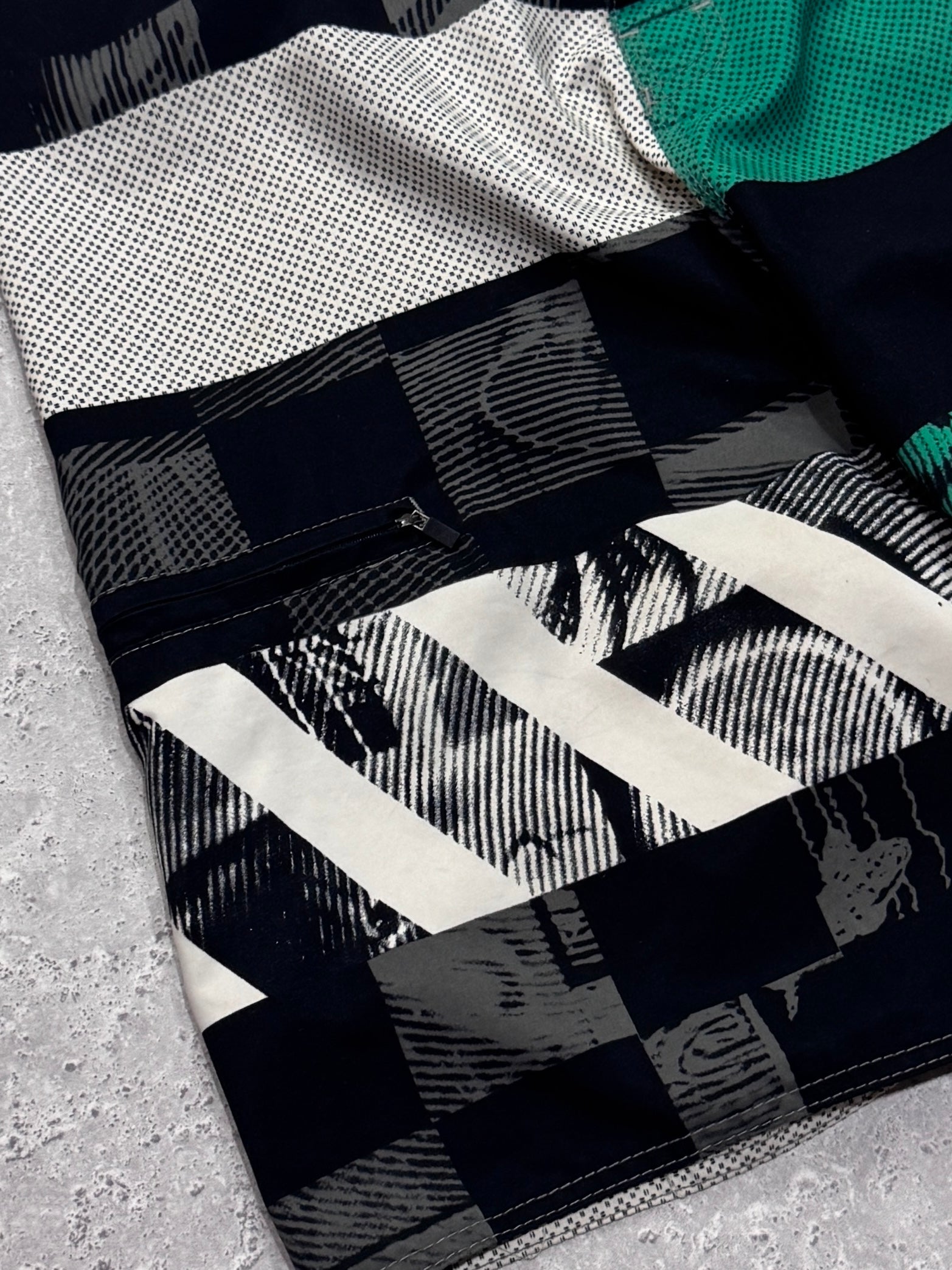 Vintage Y2K Billabong Boardshorts (32")