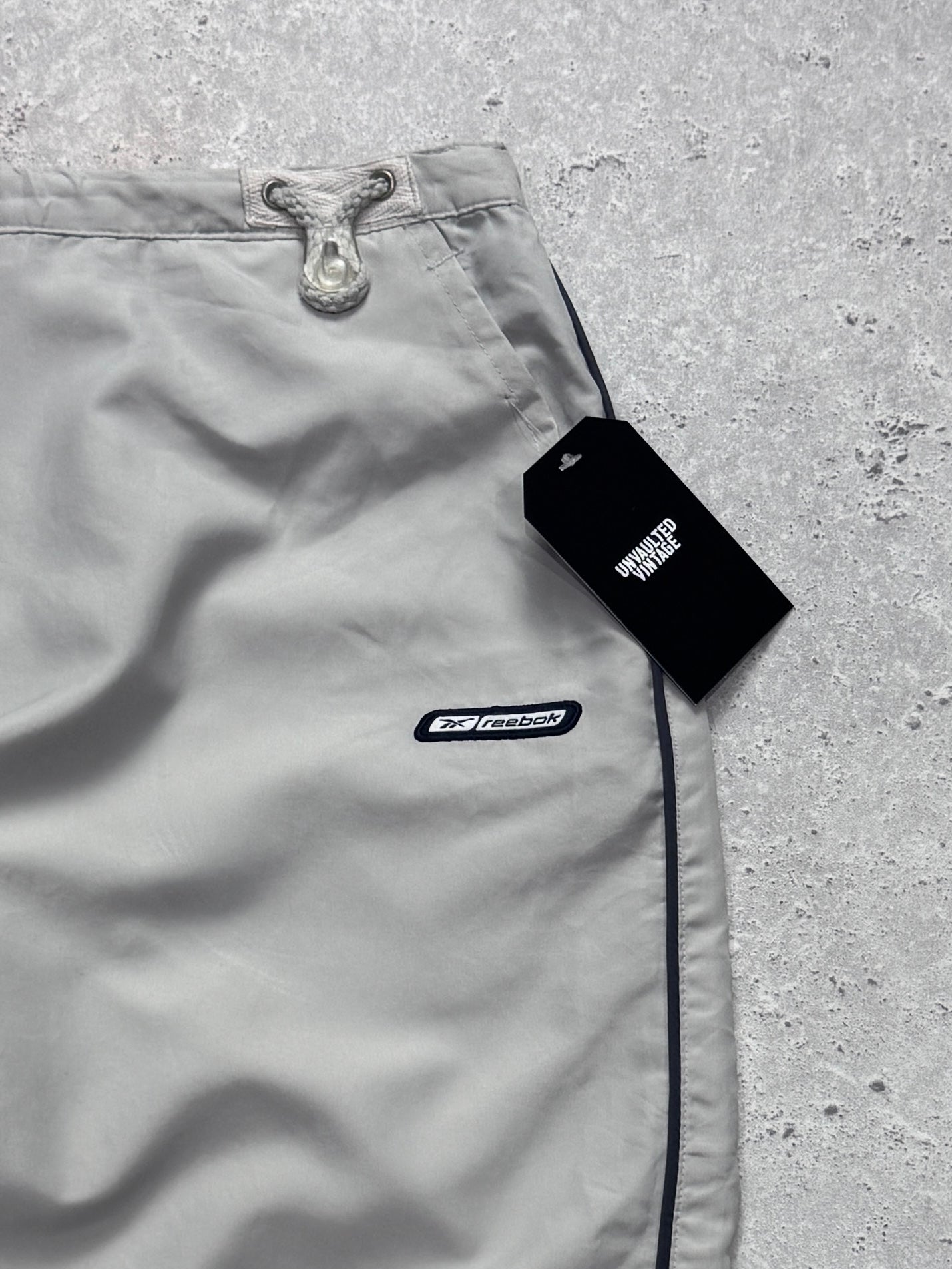 Vintage 2000s Reebok Capris (28")