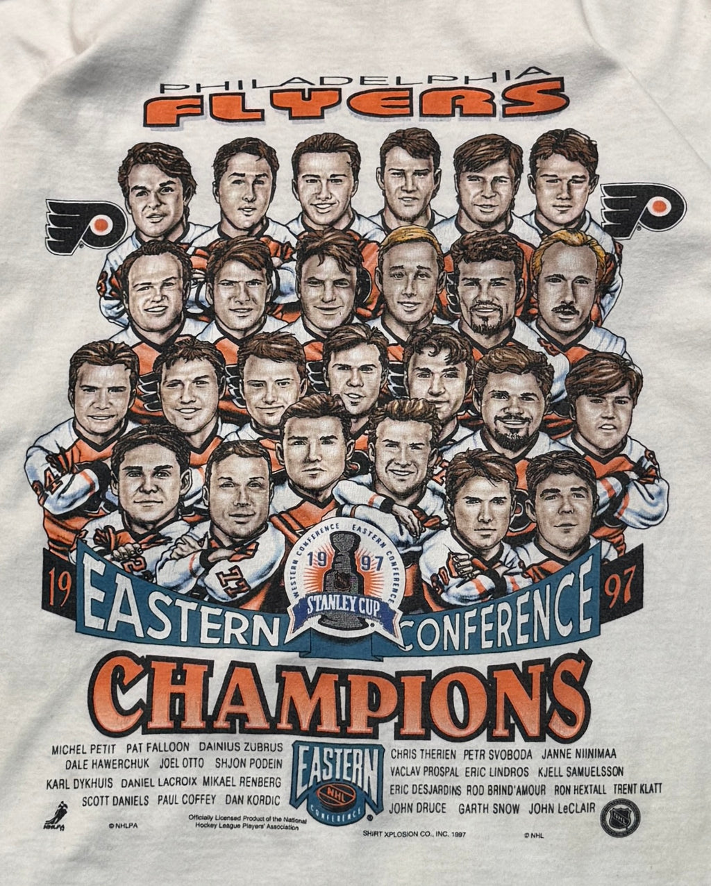 Vintage 1997 Philadelphia Flyers Stanley Cup NHL Characture Tee (L)
