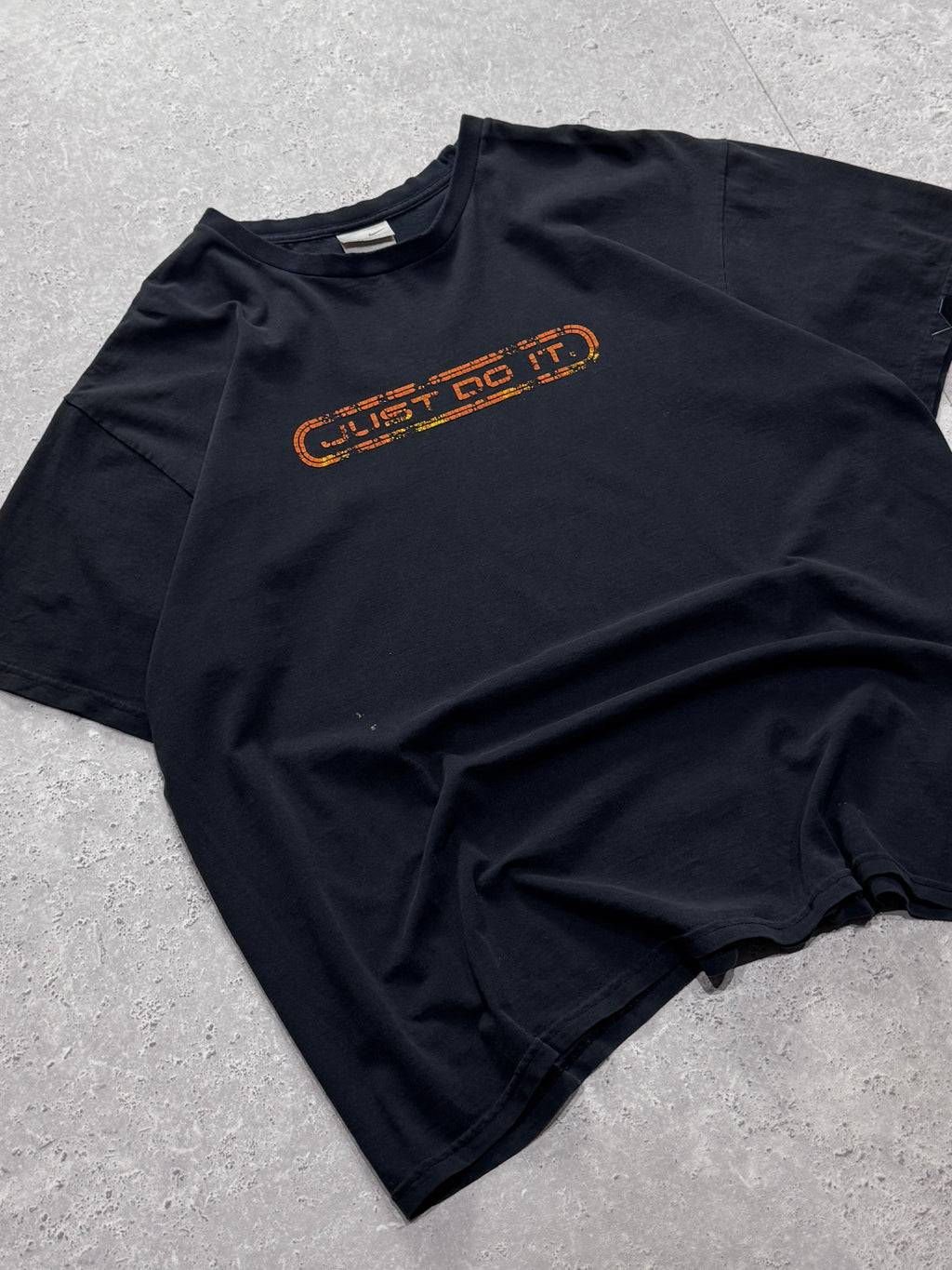 Vintage 2000s Nike Spellout Tee (XL)
