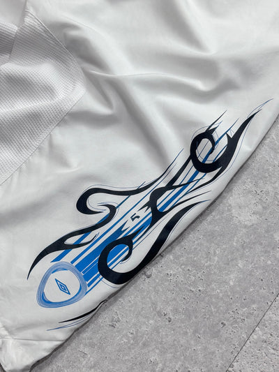 Vintage Y2K Umbro Adjustable 3/4 Track Shorts (M)