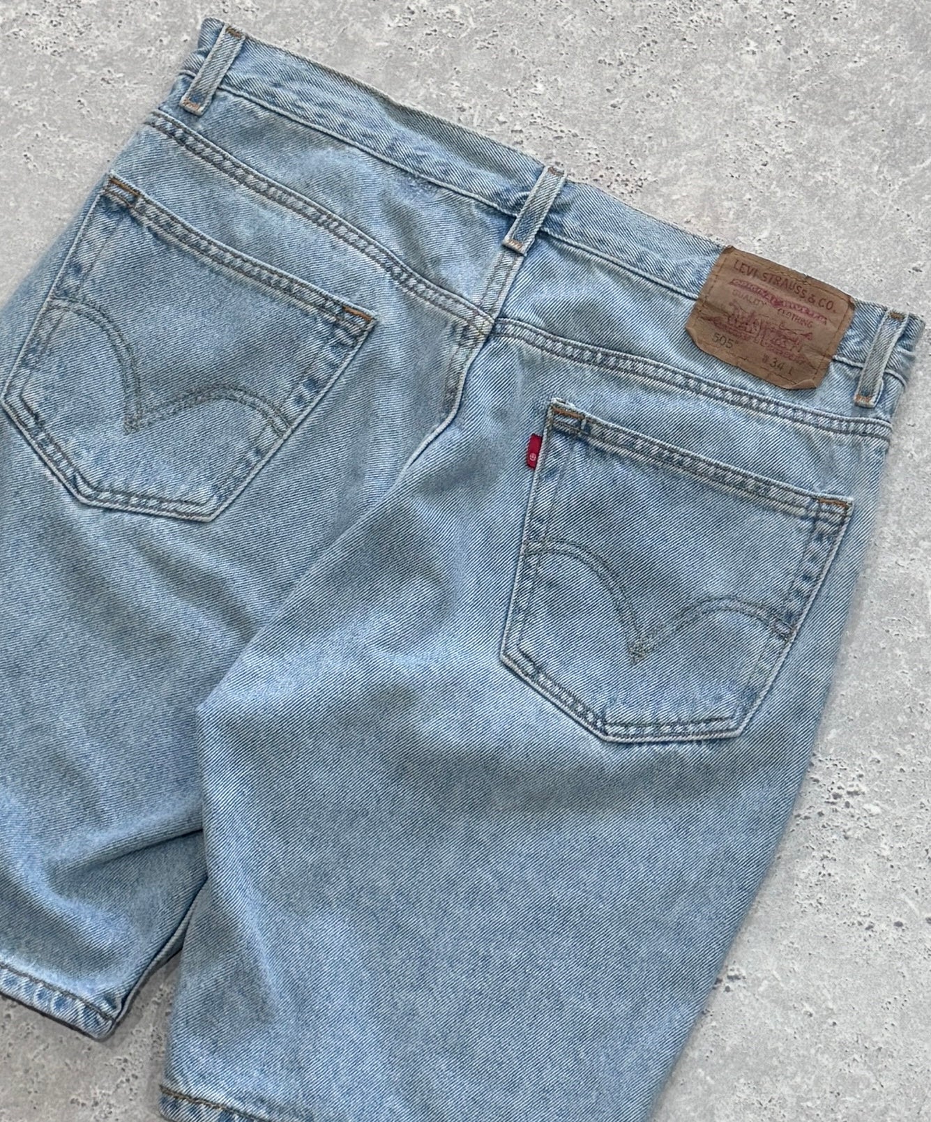 Vintage 00s Levi's Denim Jorts (34")