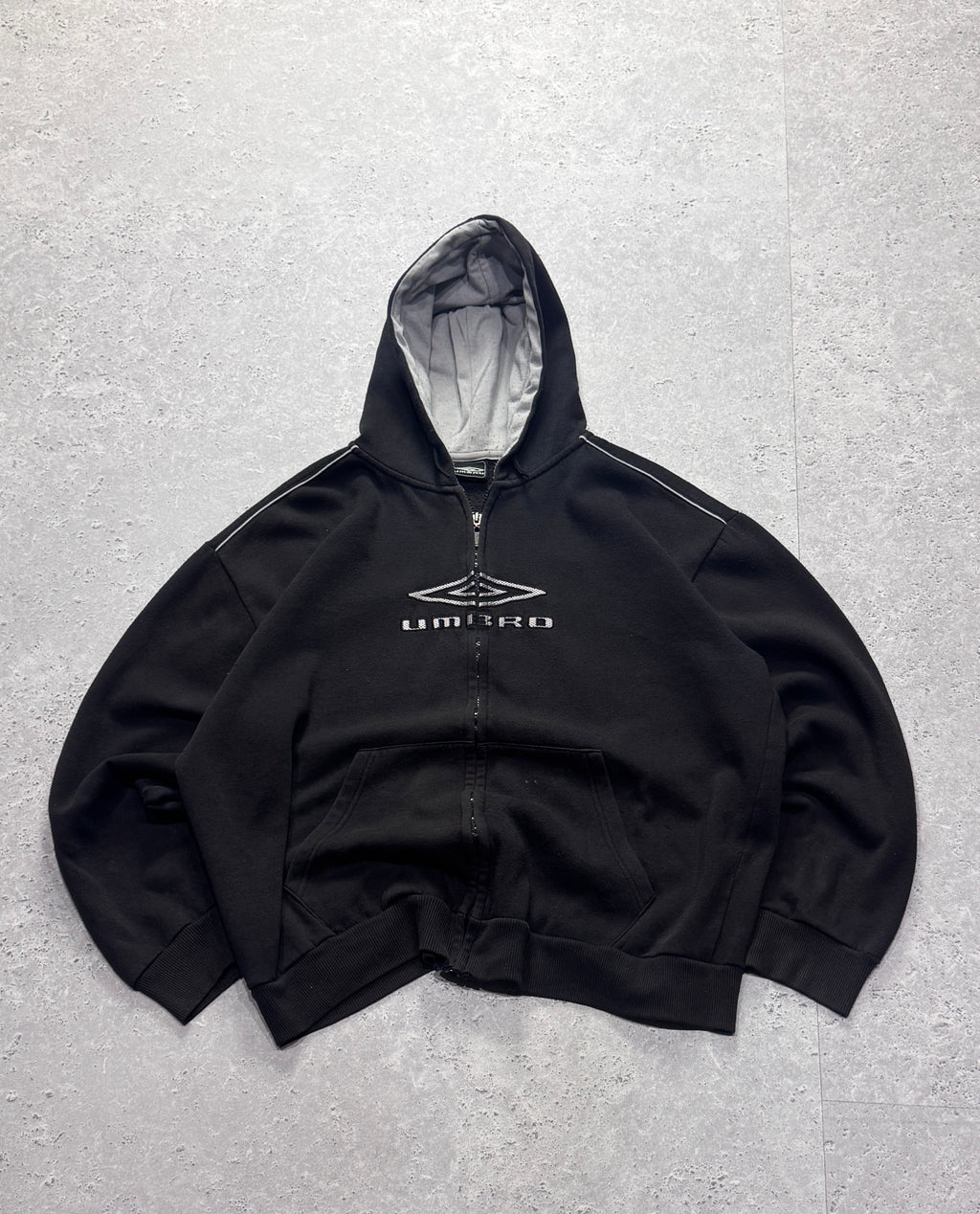 Vintage 2000s Umbro Zip Up Hoodie (L)