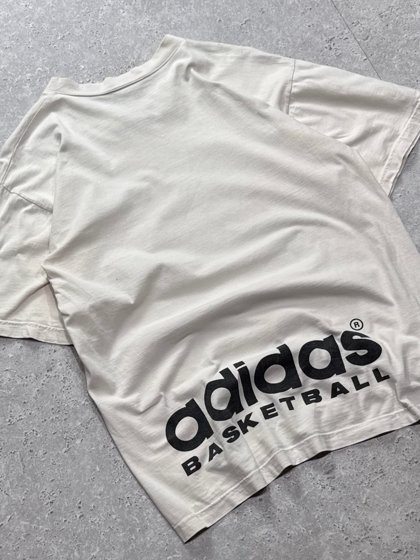 Vintage 90s Adidas Basketball Tee (M)