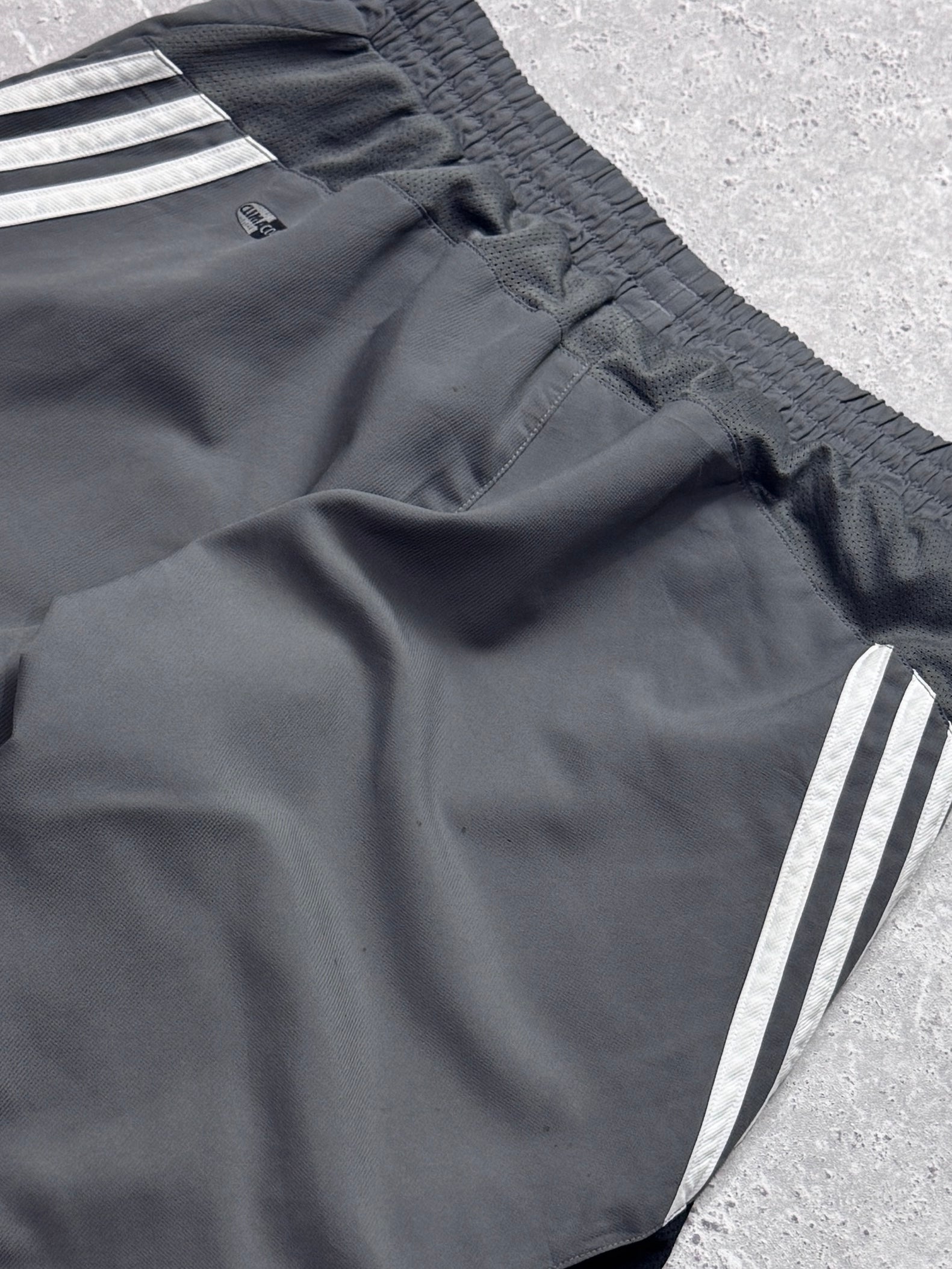 Vintage 2000s Adidas Adjustable 3/4 Track Shorts (S)