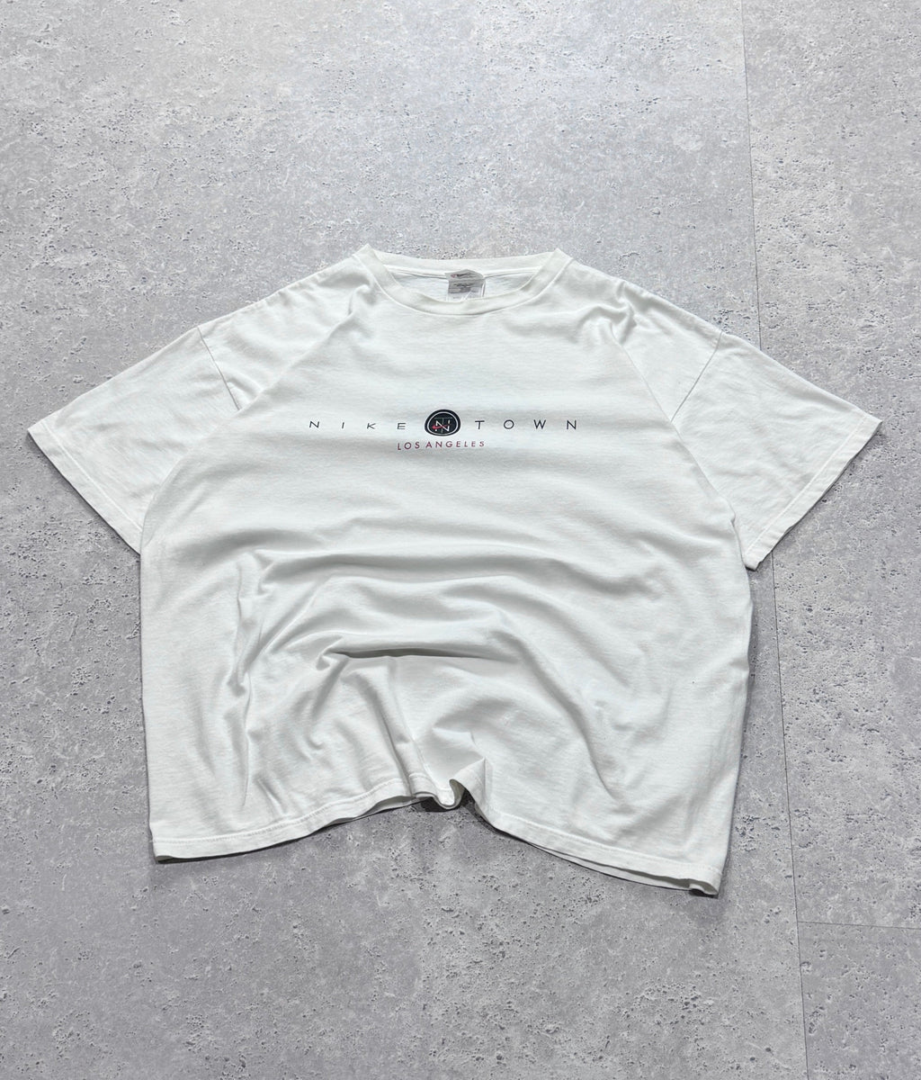 Vintage 90s Nike Town Los Angeles Tee (XL)
