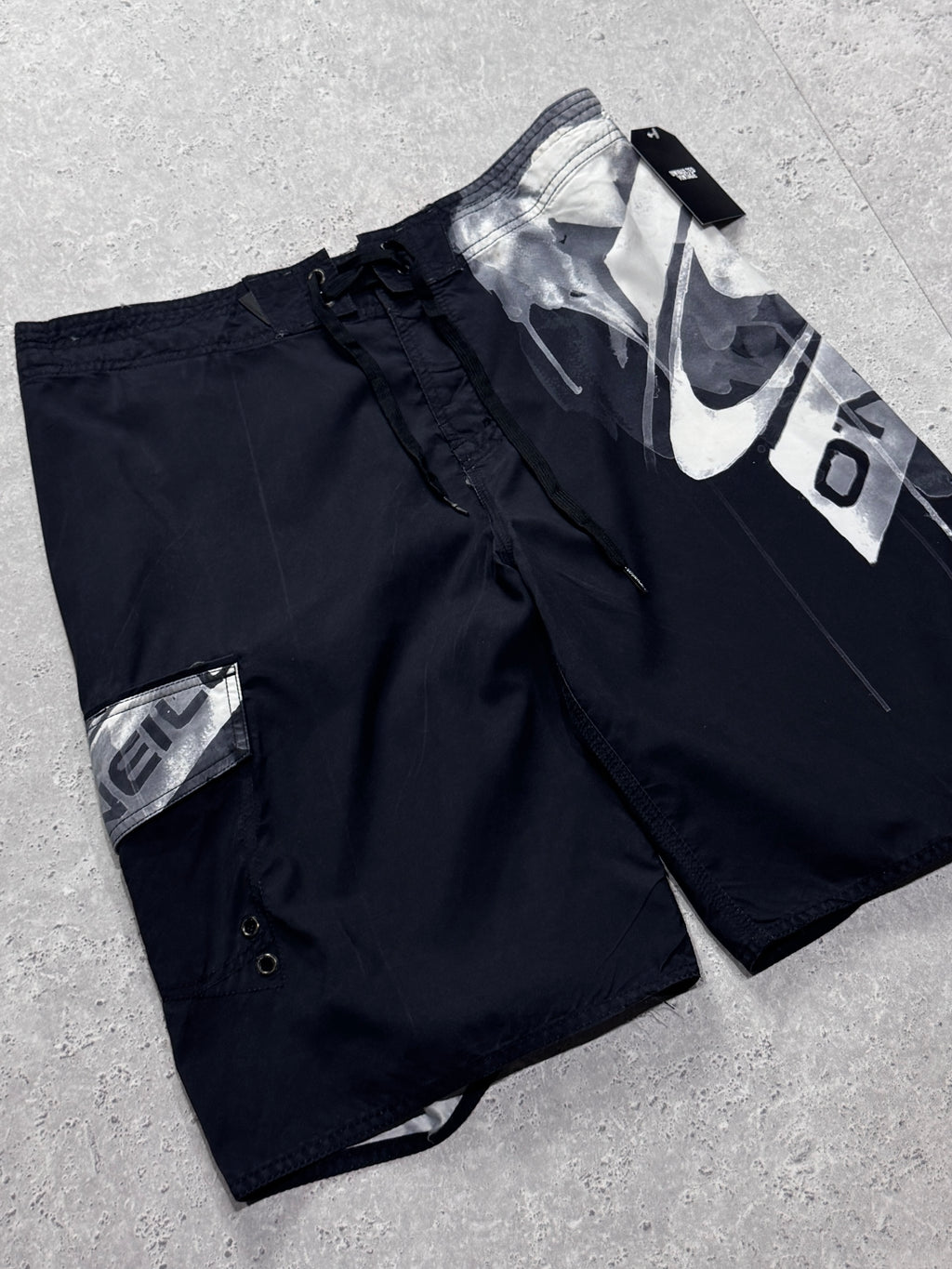 Vintage Y2K O’Neill Boardshorts (34”)