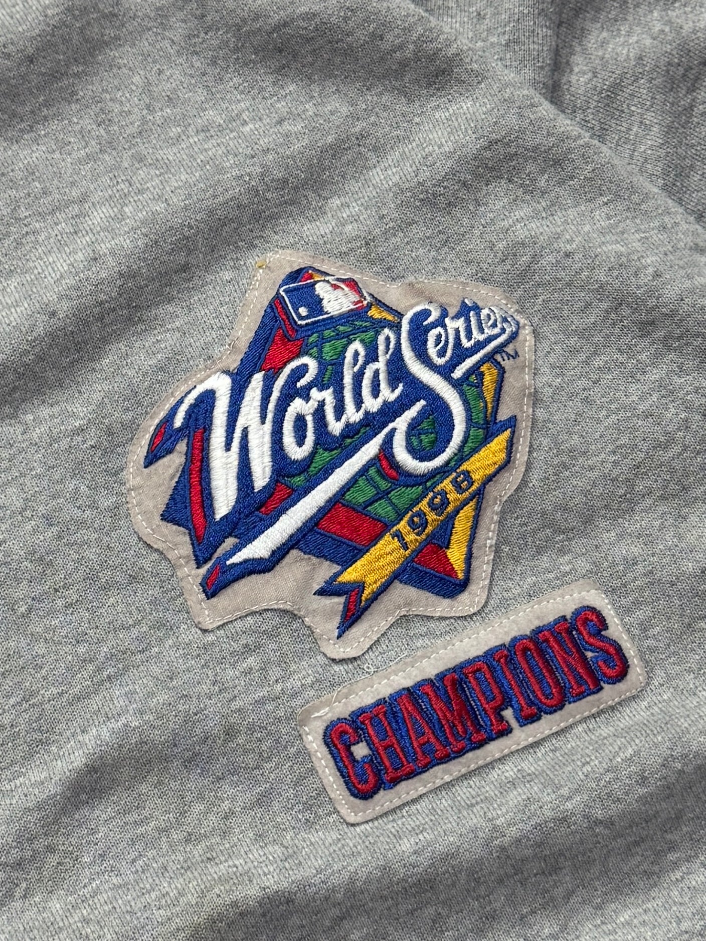 Vintage 1998 New York Yankees World Series Mock Neck Sweater (L)