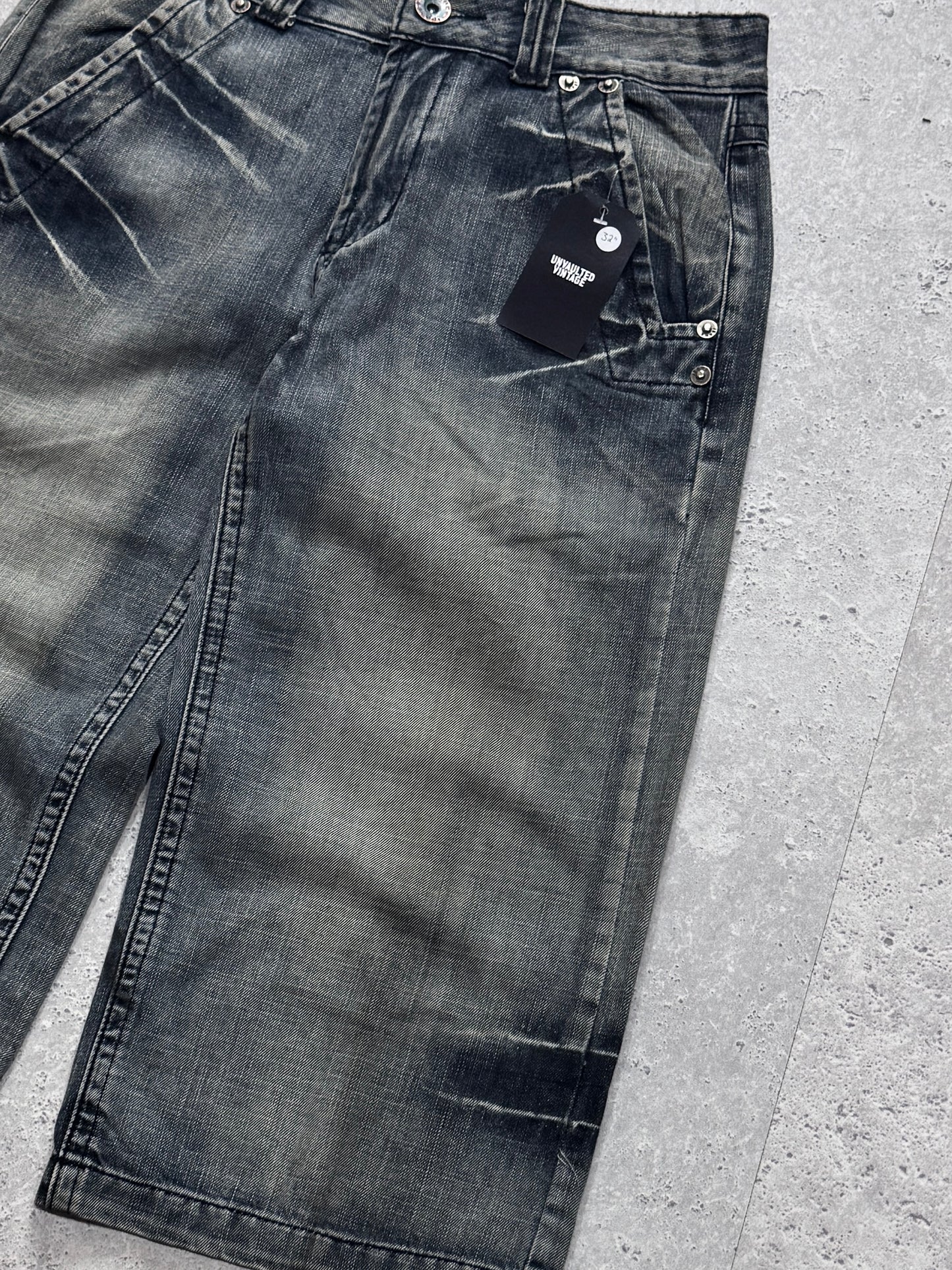 Vintage Y2K Grunge Super Baggy Jorts (32")