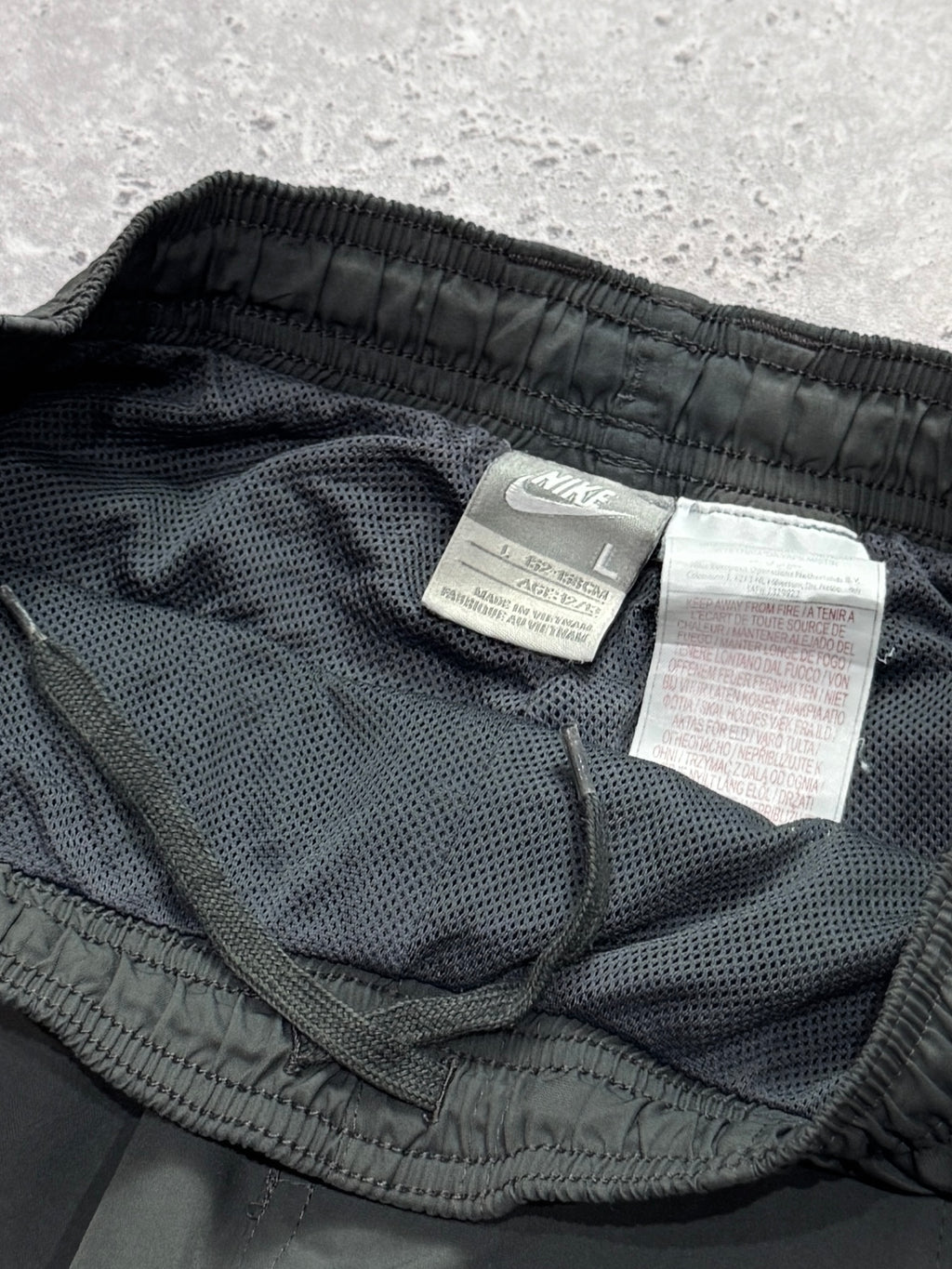 Vintage 2000s Nike Track Shorts (S)