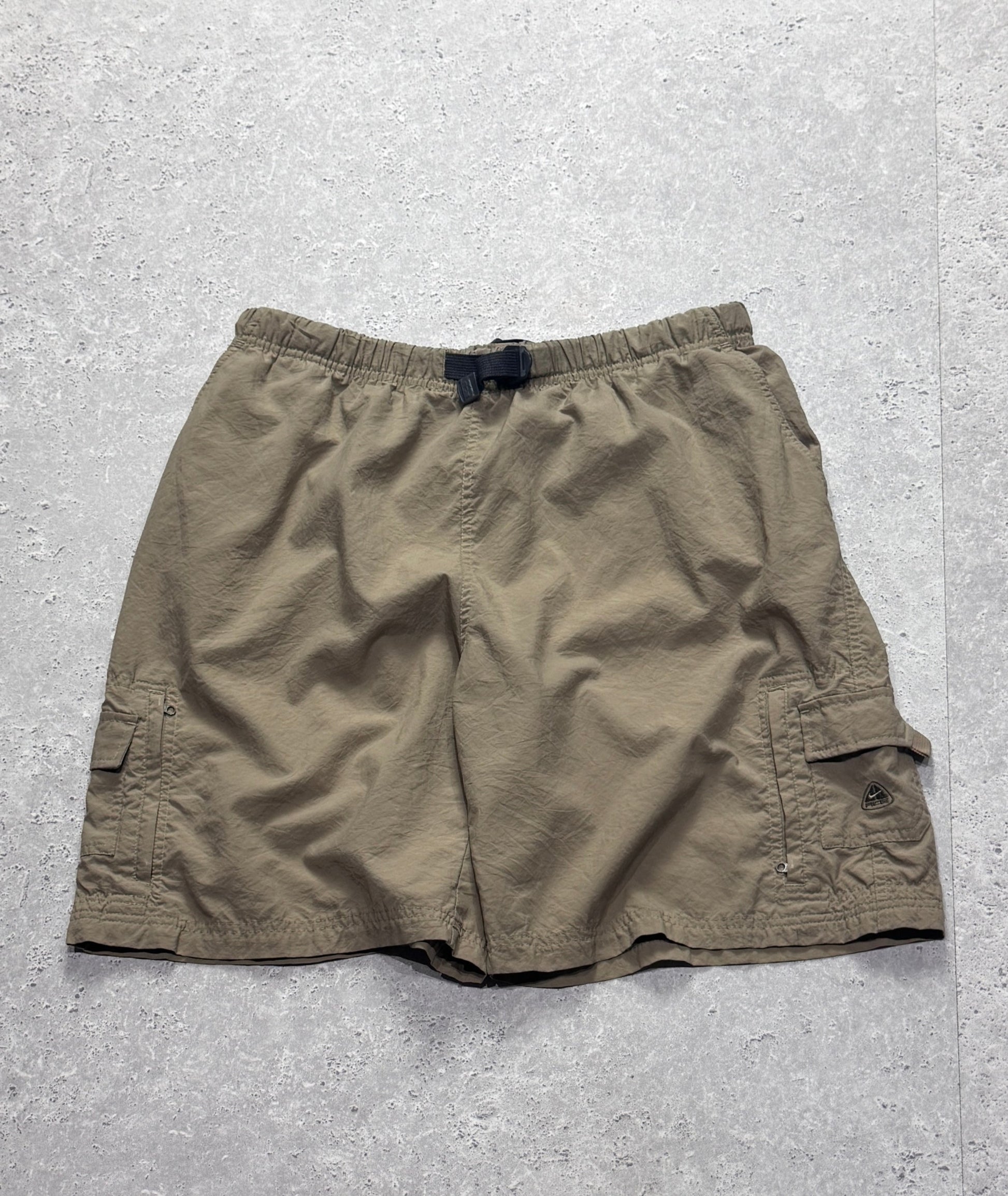Vintage 2000s Nike ACG Running Shorts (XL)