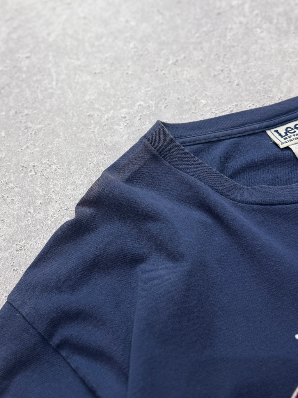 Vintage 2000s Cleveland Indians MLB Tee (XL)