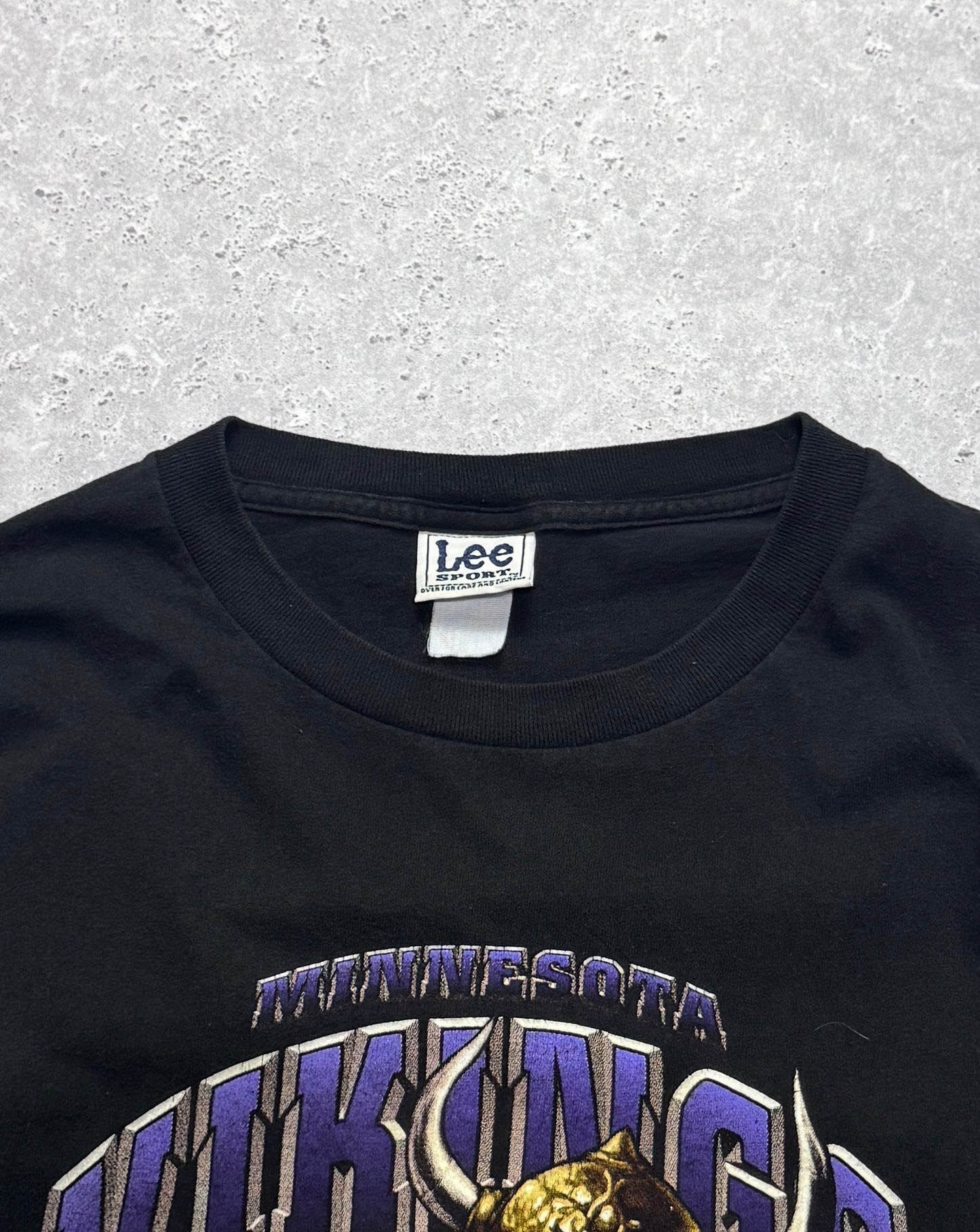 Vintage 2000s Minnesota Vikings NFL Mascot Tee (XL)