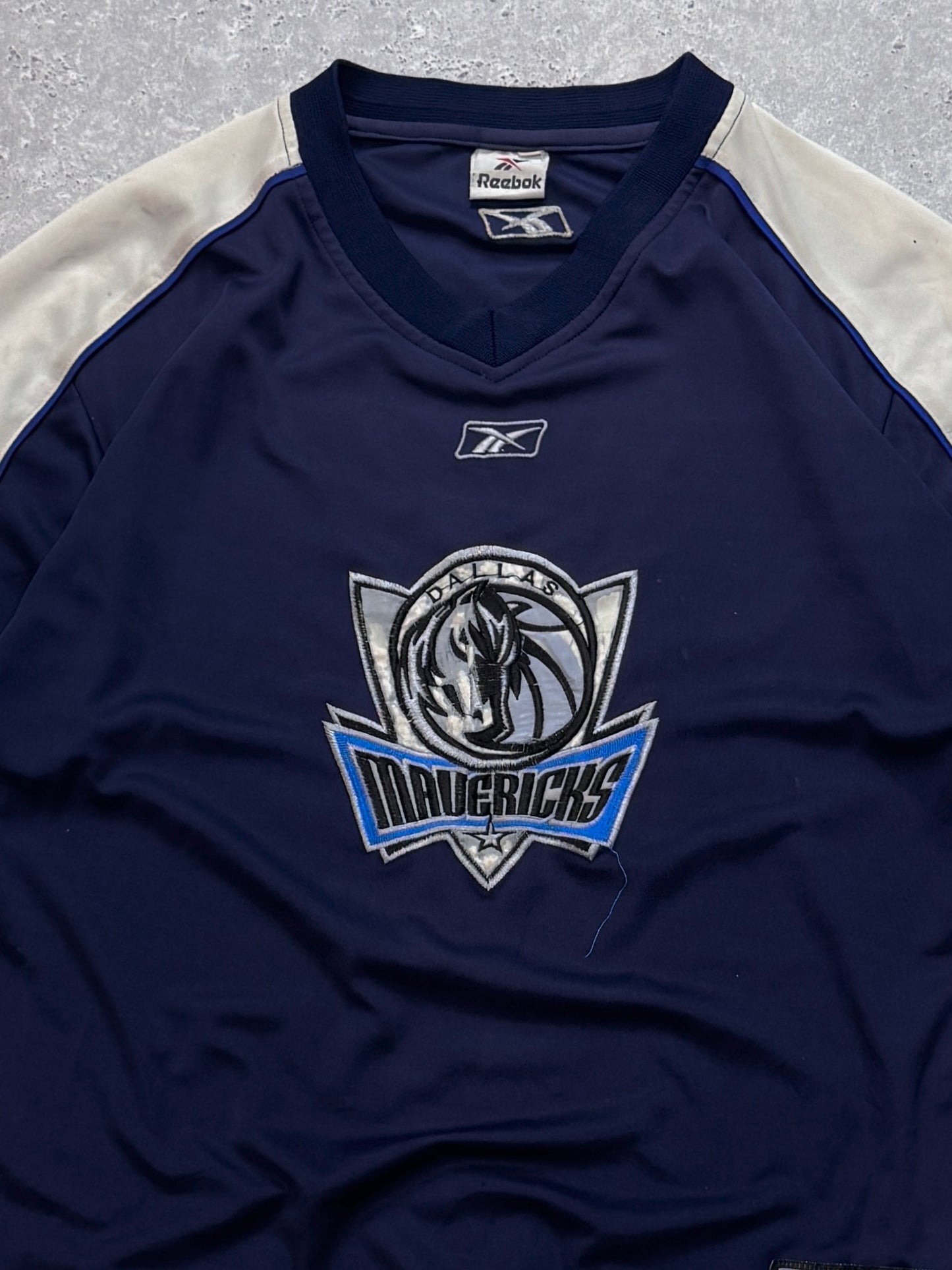 Vintage 2000s Reebok X Dallas Mavericks NBA Training Tee (L)