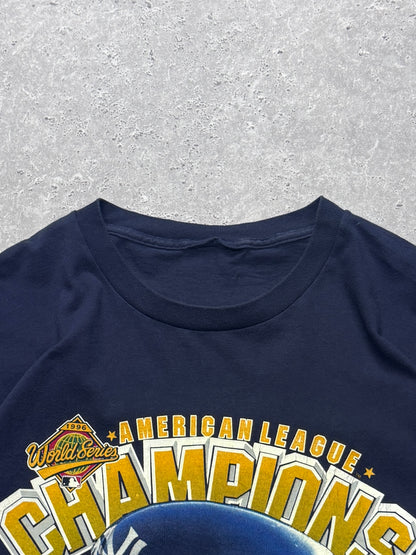 Vintage 90s New York Yankees MLB Helmet Tee (XL)