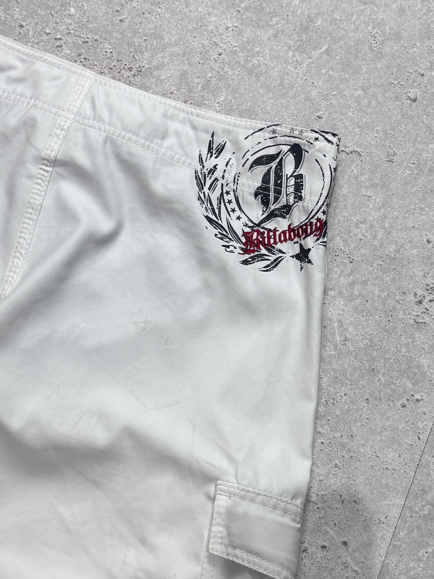 Vintage Y2K Billabong Boardshorts (34")