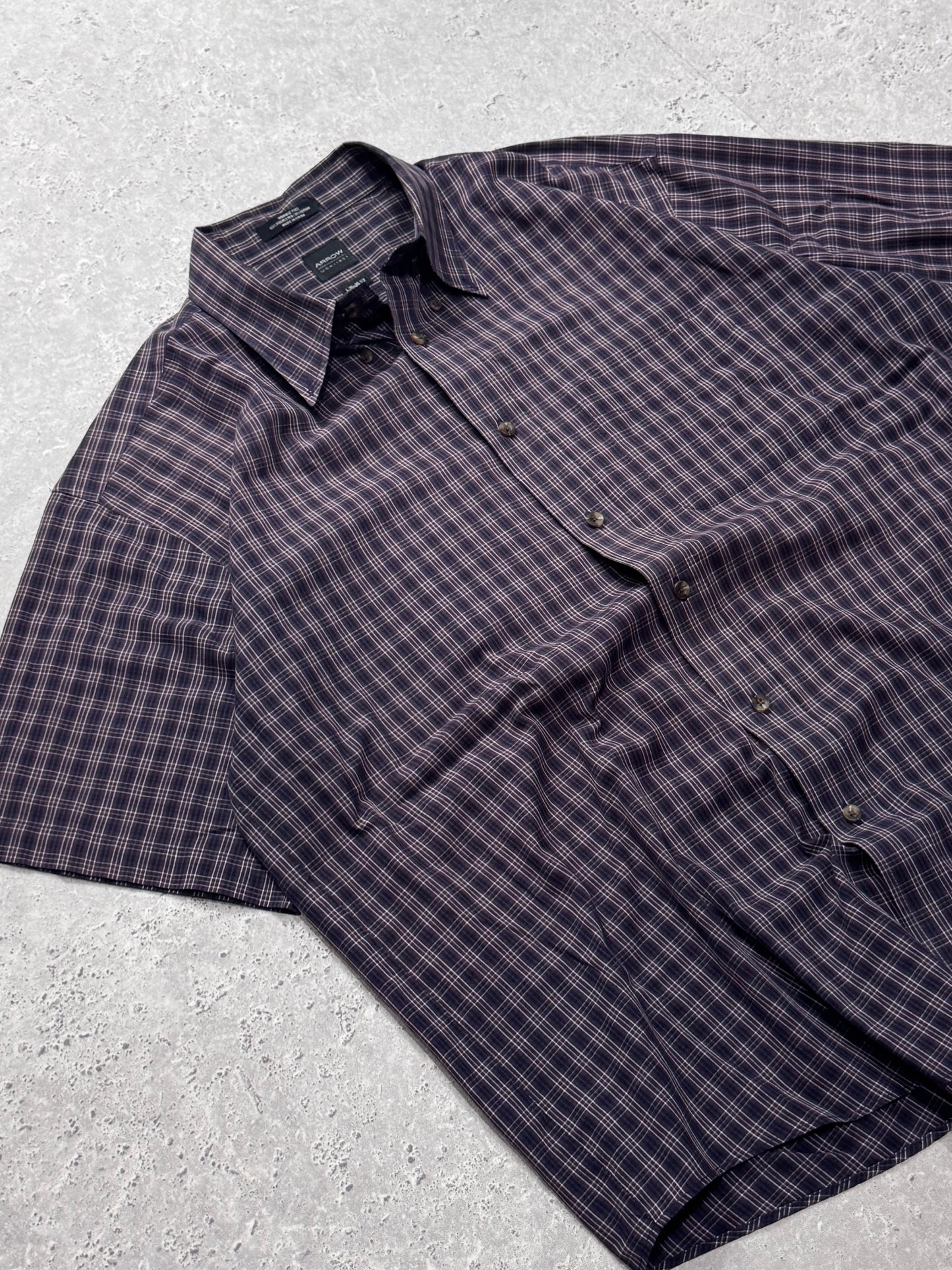 Vintage 2000s Plaid Button Up Shirt (XL)