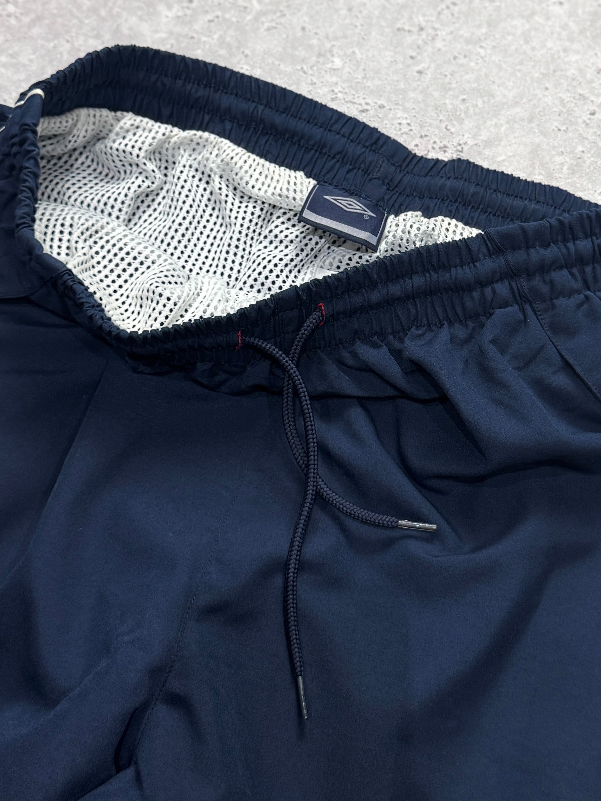 Vintage 2000s Umbro Adjustable 3/4 Track Shorts (L)