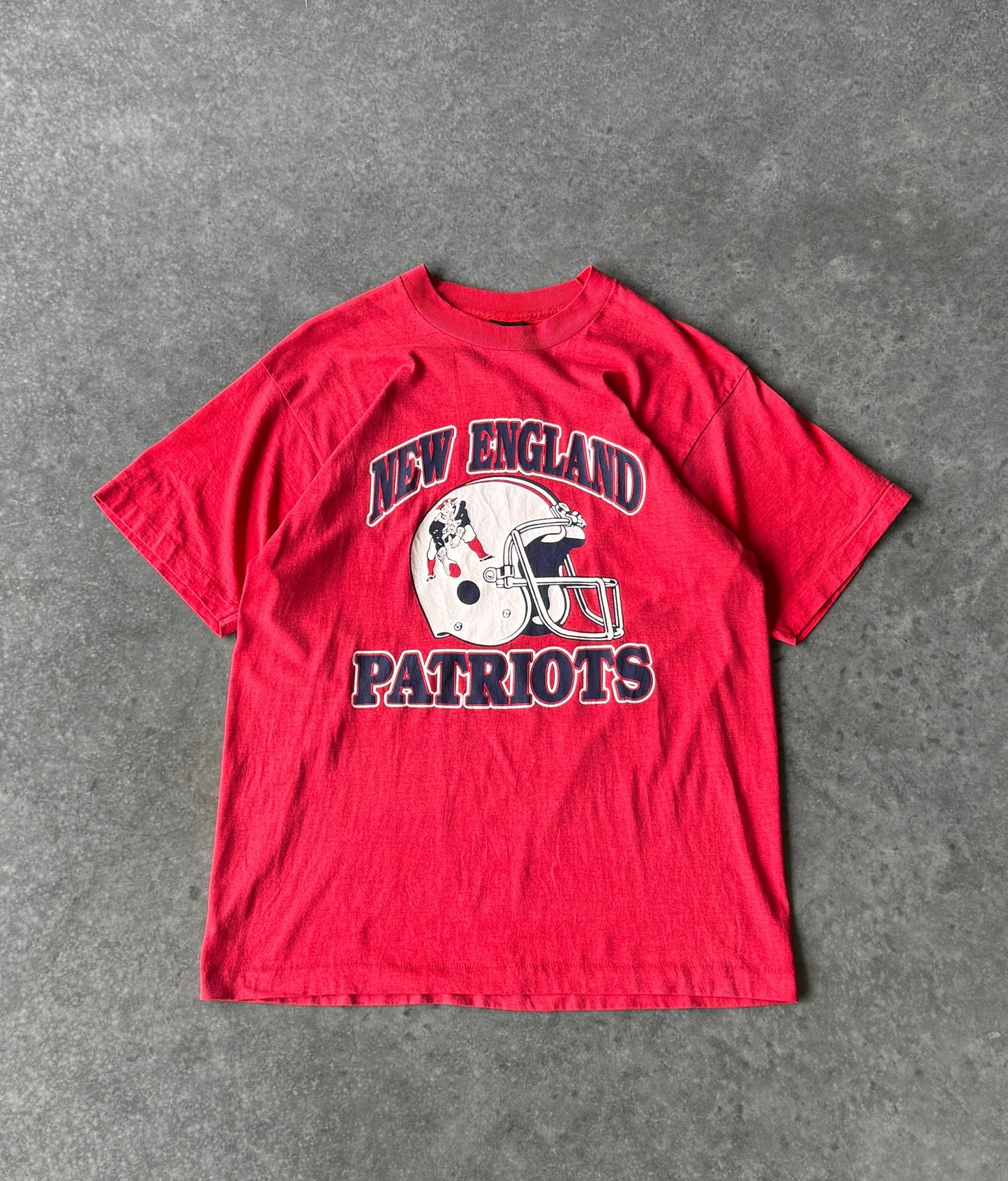 Vintage 90s New England Patriots Helmet Tee (XL)