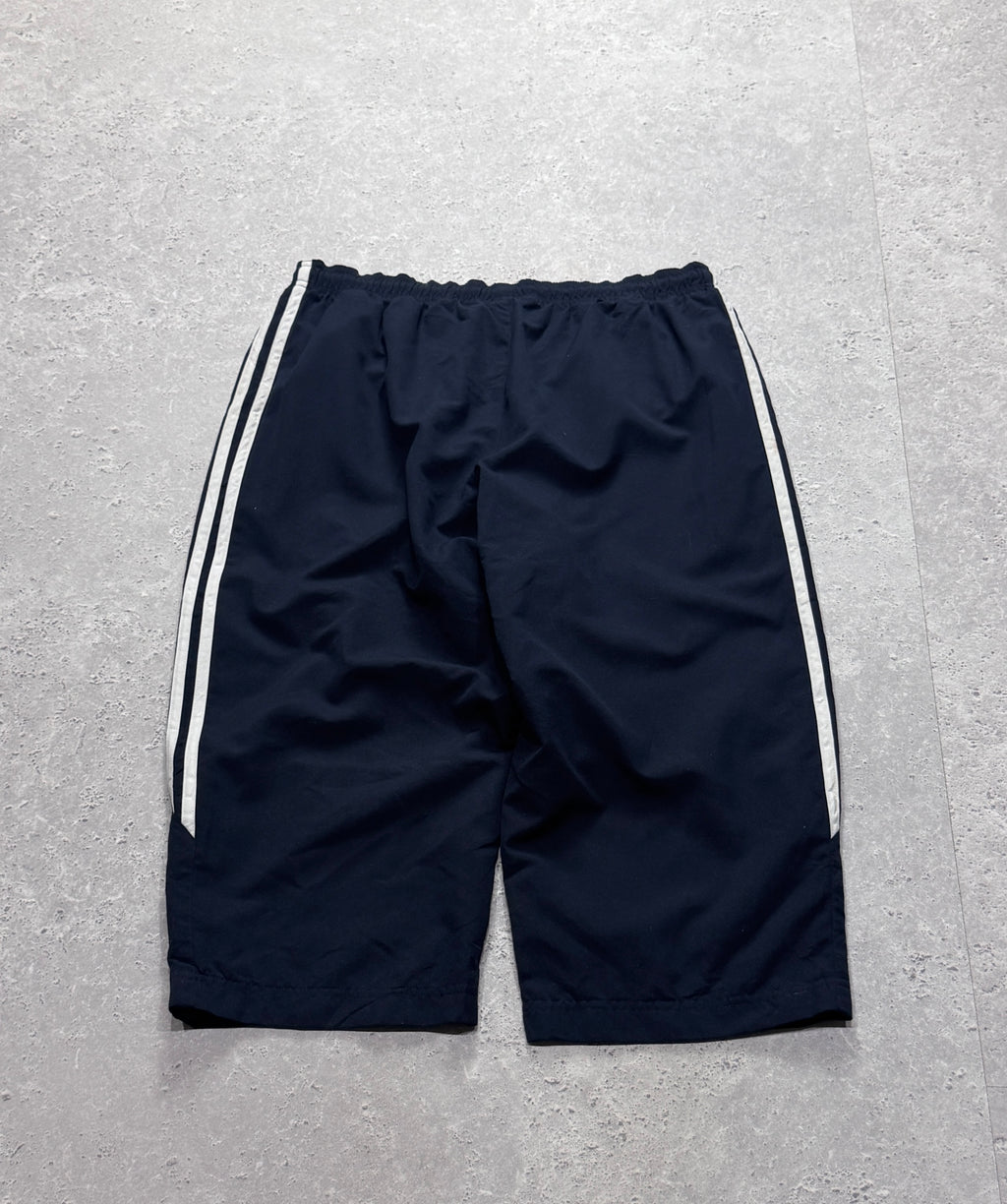 Vintage 2000s Adidas 3/4 Track Shorts (M)