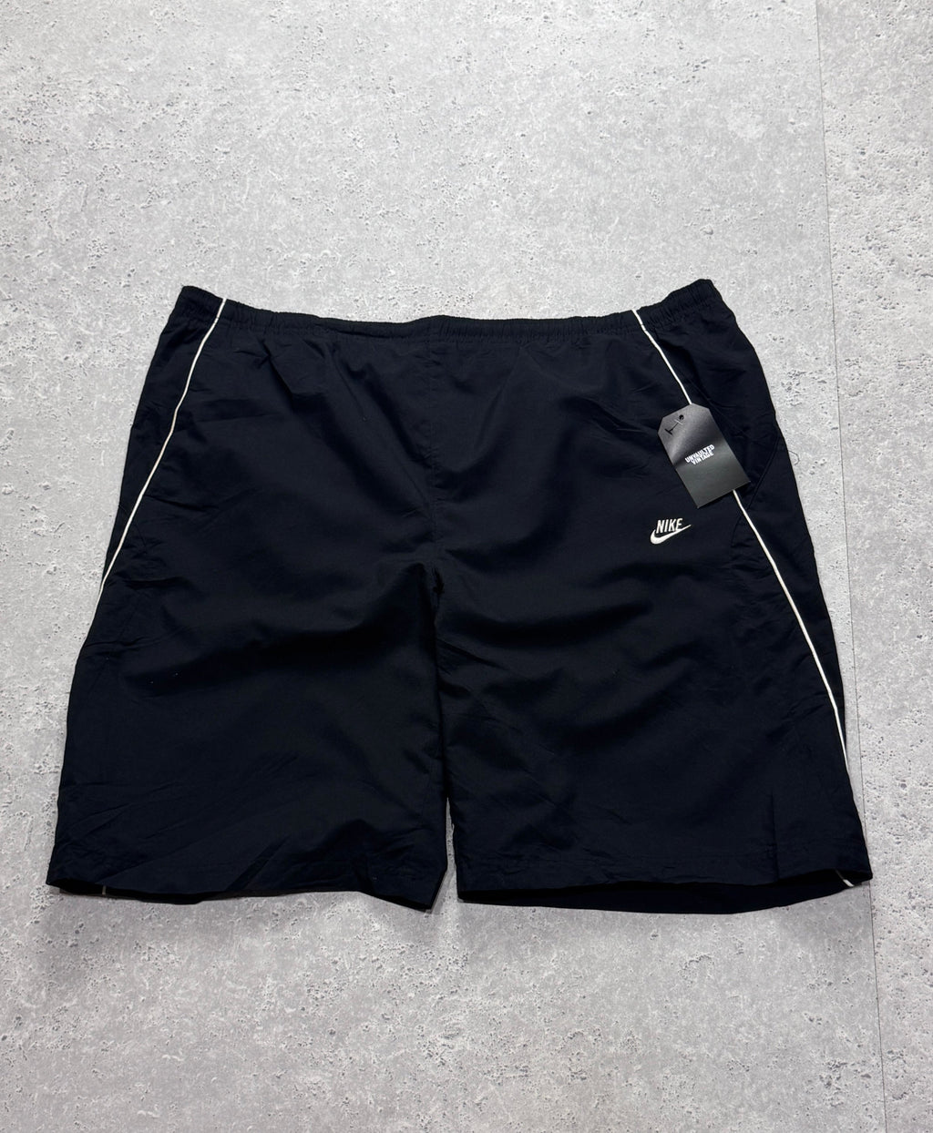 Vintage 2000s Nike Track Shorts (2XL)