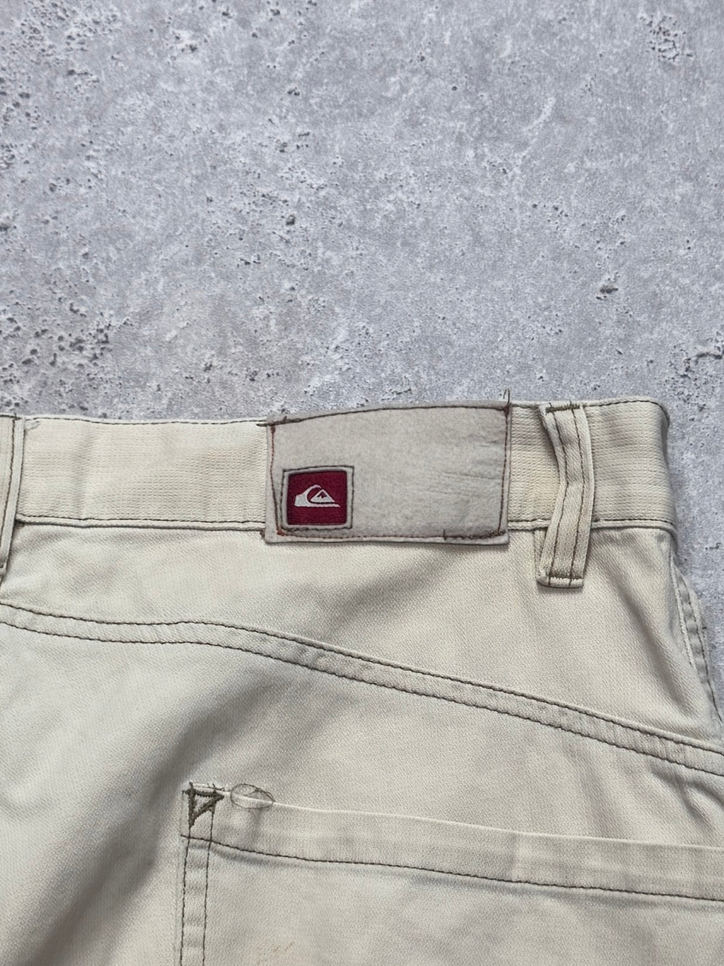 Vintage 2000s Quiksilver Embroidered Shorts (30")