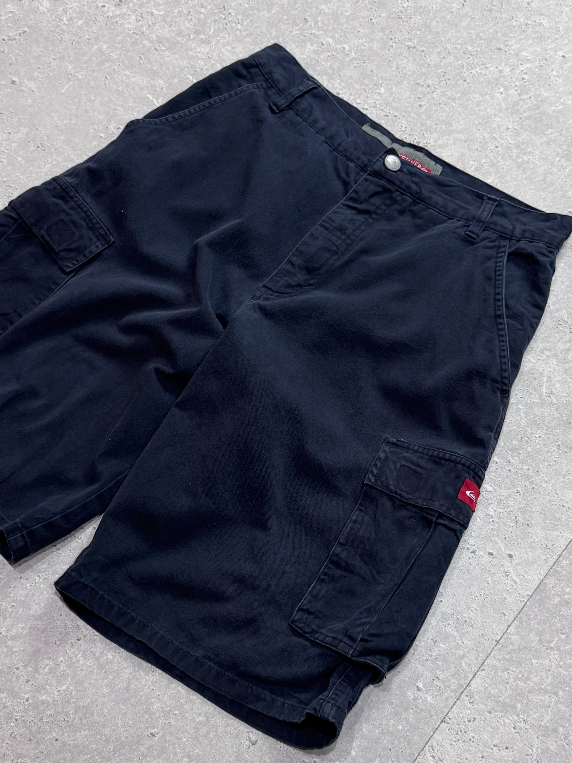 Vintage Y2K Quiksilver Cargo Shorts (30”)