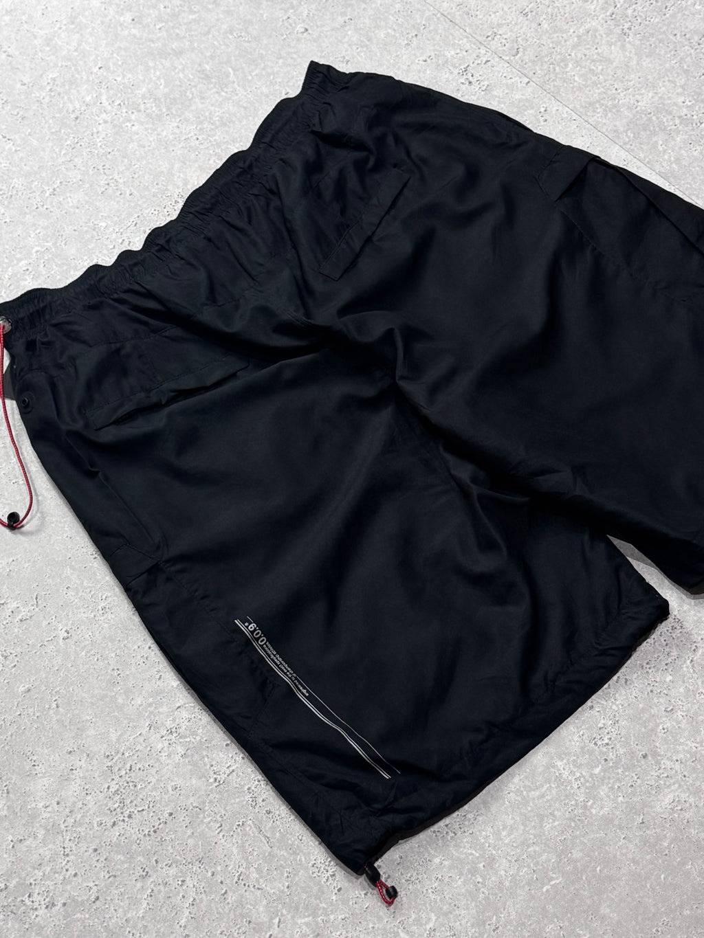 Vintage 2000s Nike Adjustable 3/4 Track Shorts (2XL)