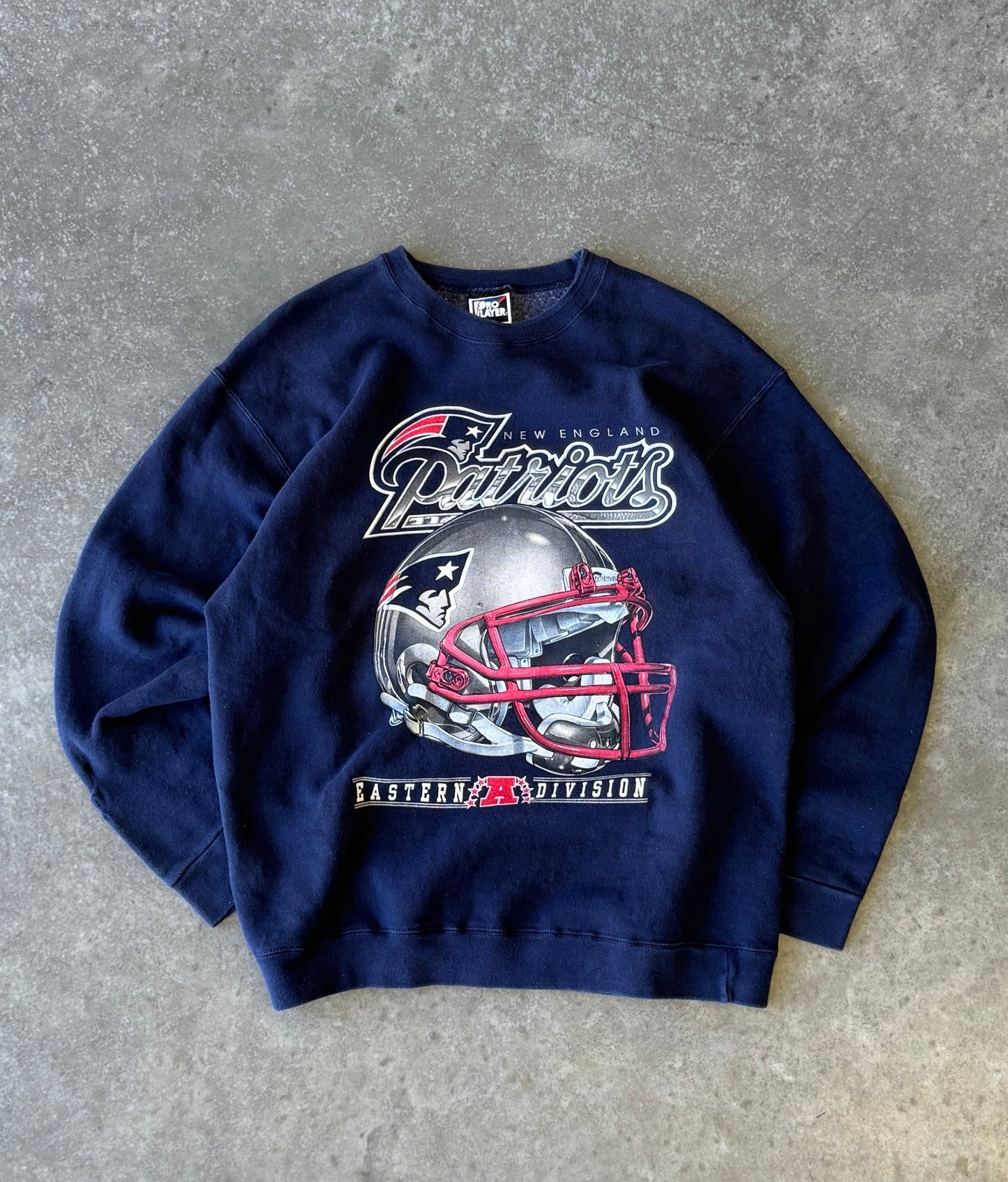 Vintage New England Patriots Helmet Sweater (L)