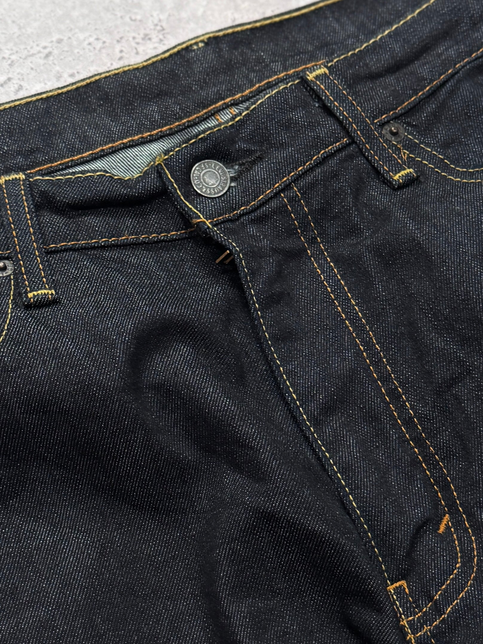 Vintage 2000s Levi’s Raw Denim Jeans (36”)