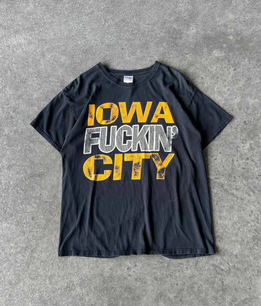 Vintage 00s Iowa City Tee (L)