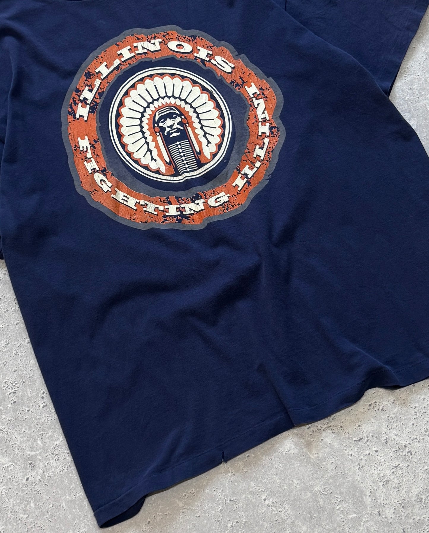 Vintage 90s Illinois College Tee (XL)