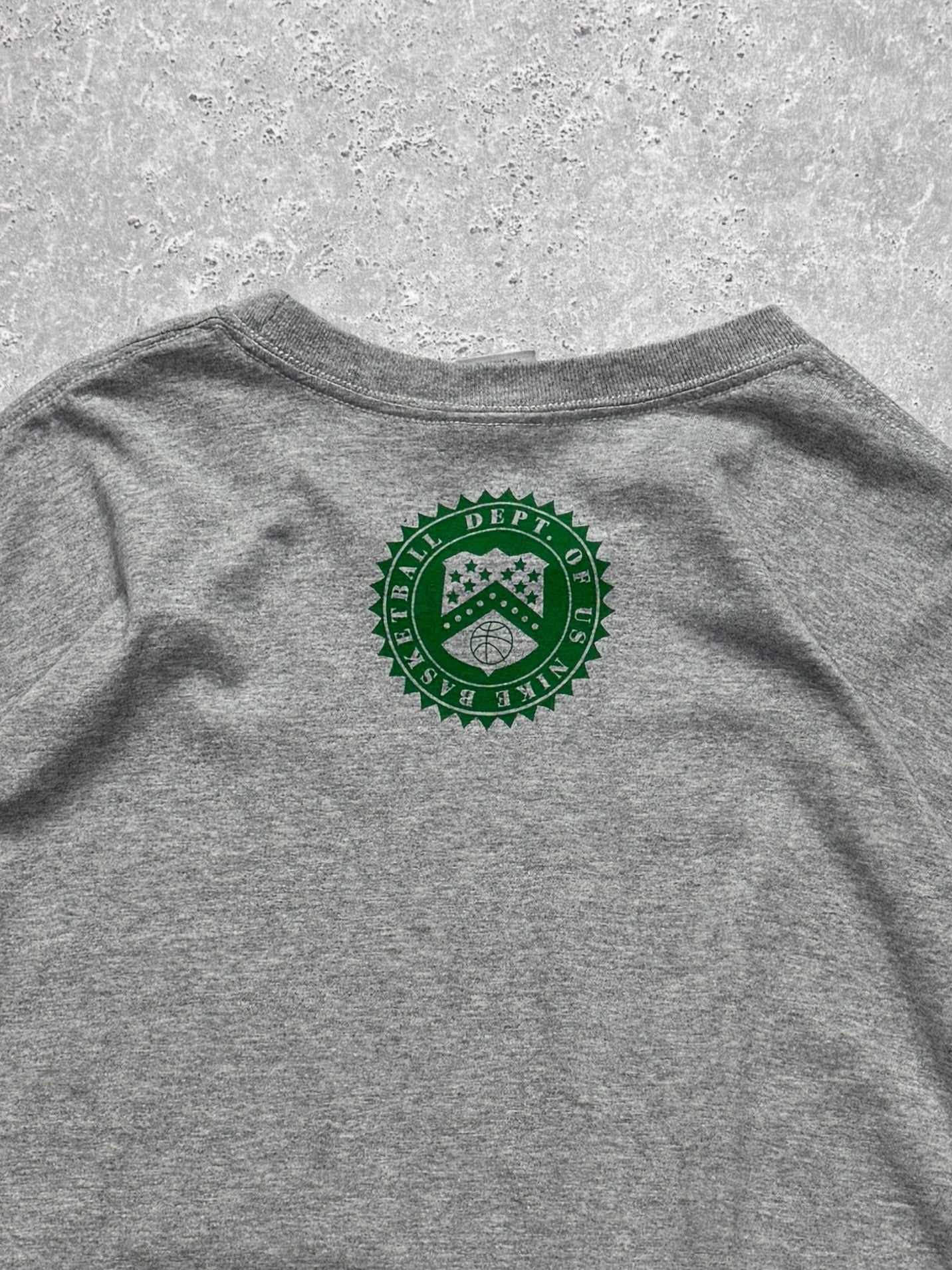 Vintage 2000s Nike Basketball Tee (2XL)