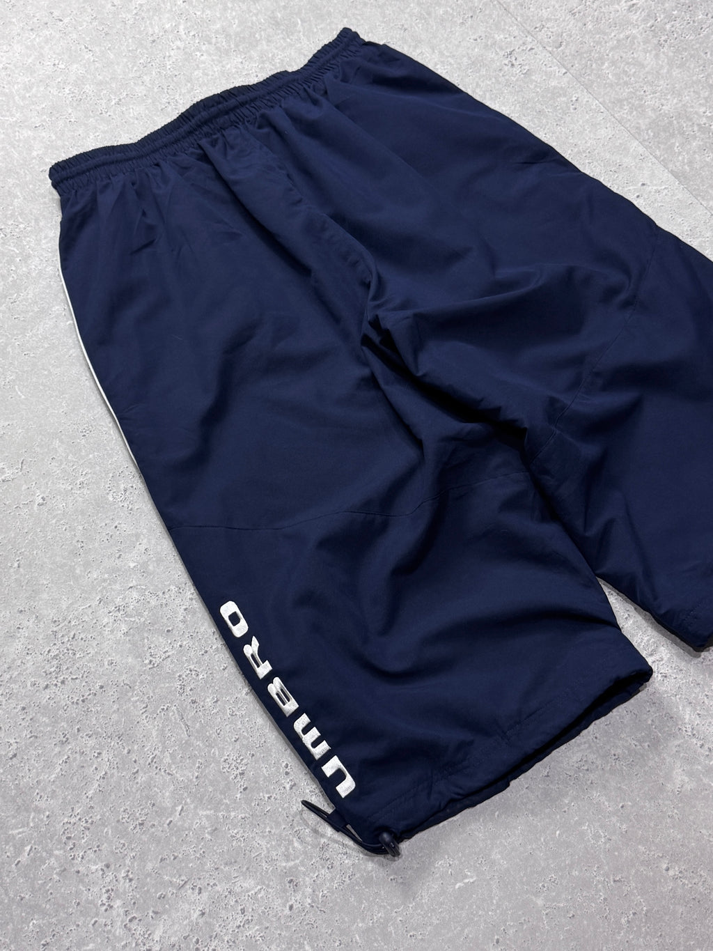 Vintage 2000s Umbro Adjustable 3/4 Track Shorts (L)