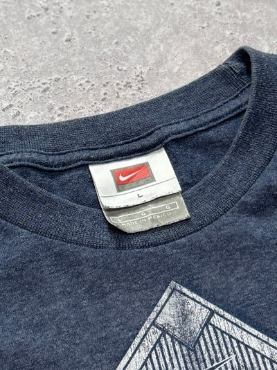 Vintage 2000s Nike X Detroit Tigers MLB Tee (L)