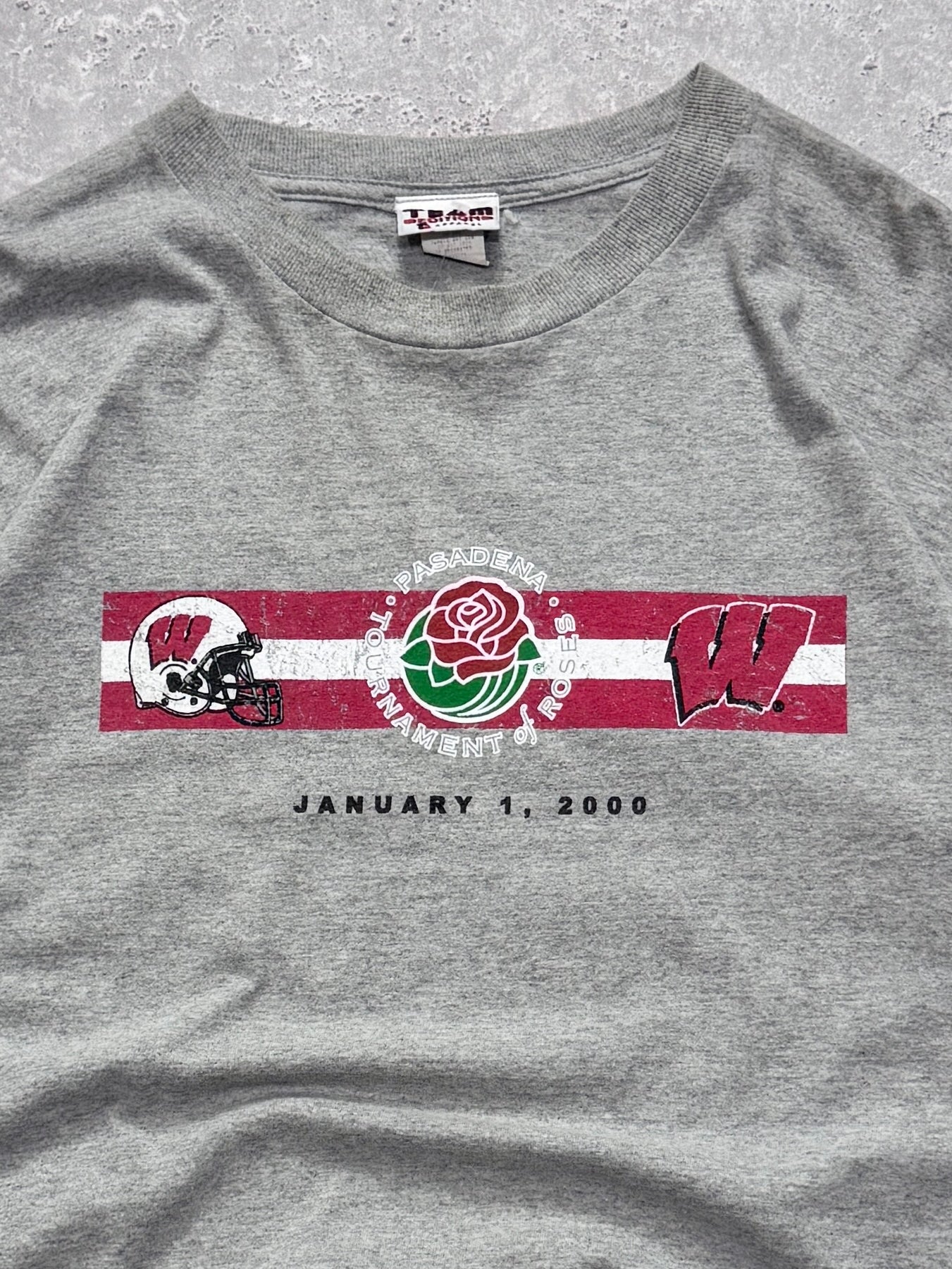 Vintage 2000s Wisconsin Badgers Rose Bowl Tee (XL)