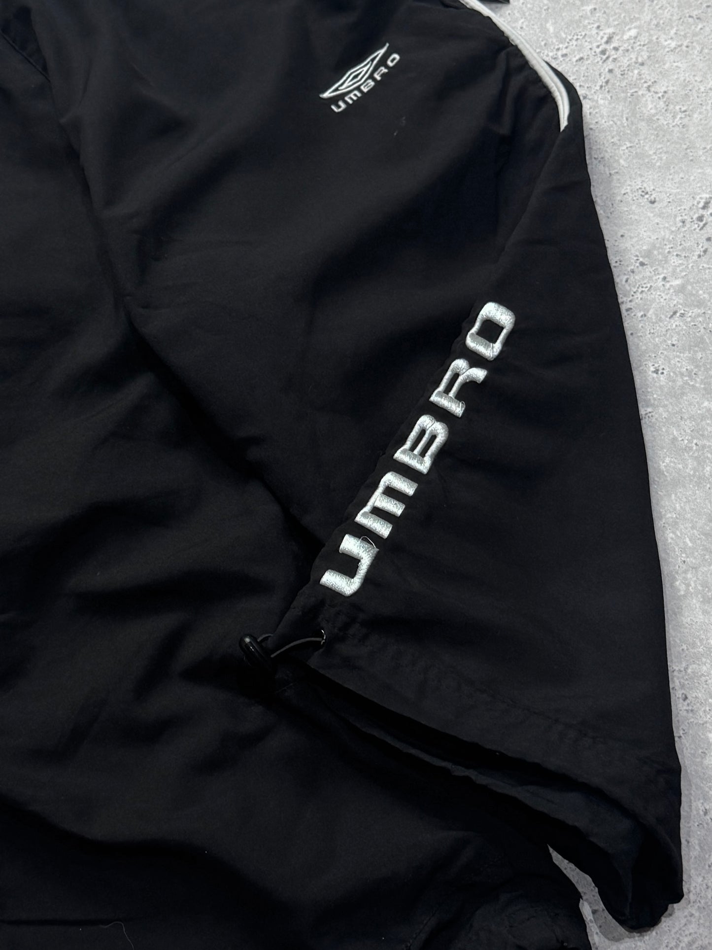 Vintage 2000s Umbro Adjustable 3/4 Track Shorts (30")