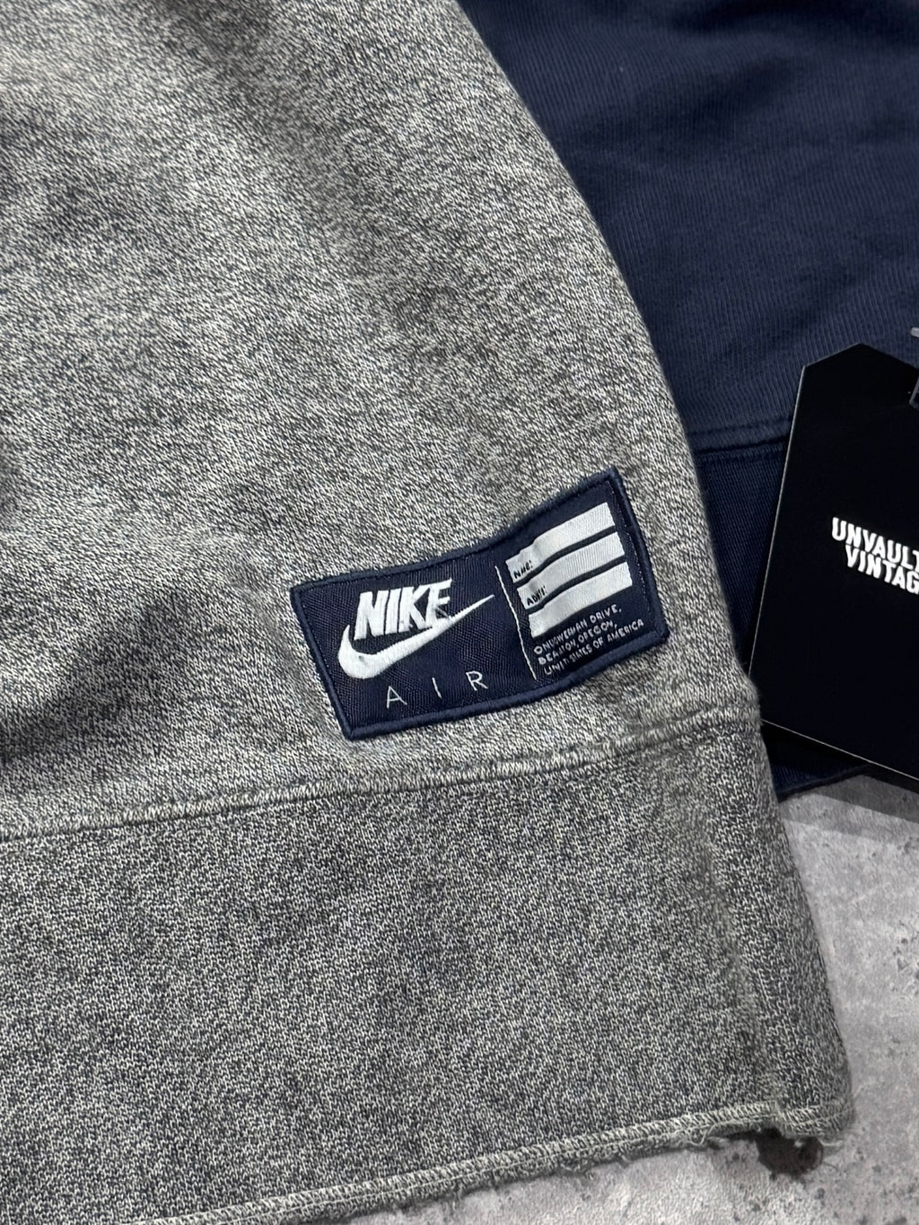 Vintage 2000s Nike Air Spellout Sweater (XL)