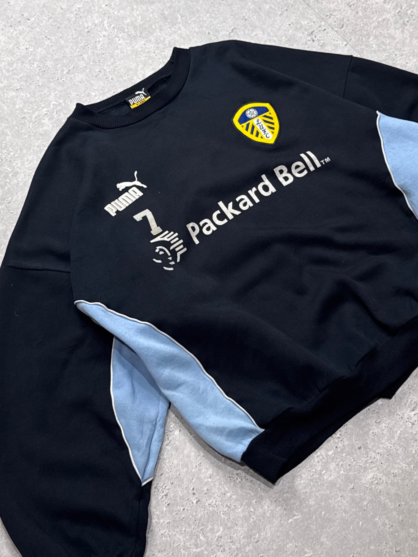 Vintage 90s Puma X Leeds United FC Sweater (XL)