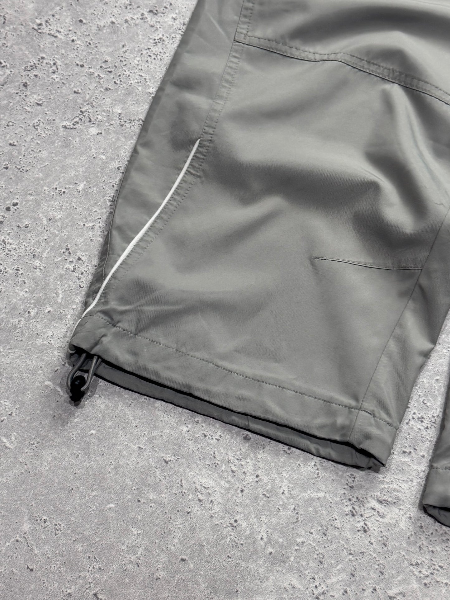 Vintage 2000s Nike Adjustable 3/4 Track Shorts (36")