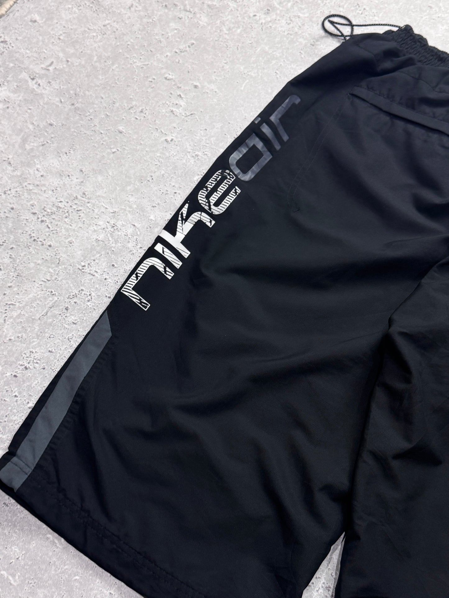 Vintage 2000s Nike Air Adjustable 3/4 Track Shorts (32")